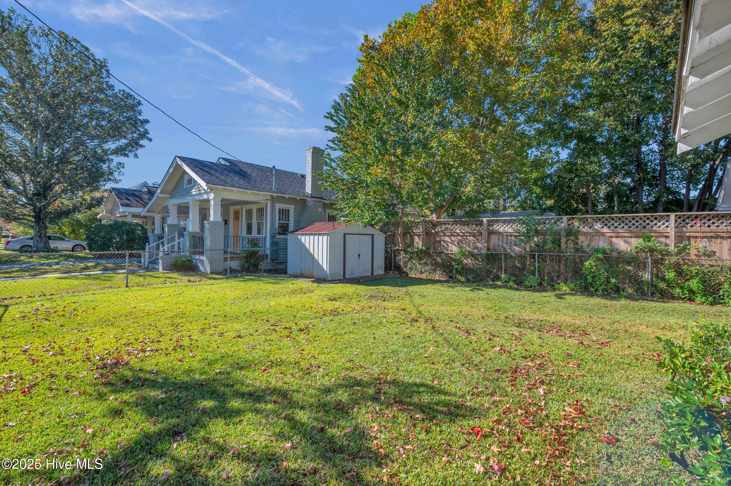 100540647 | Photo 16