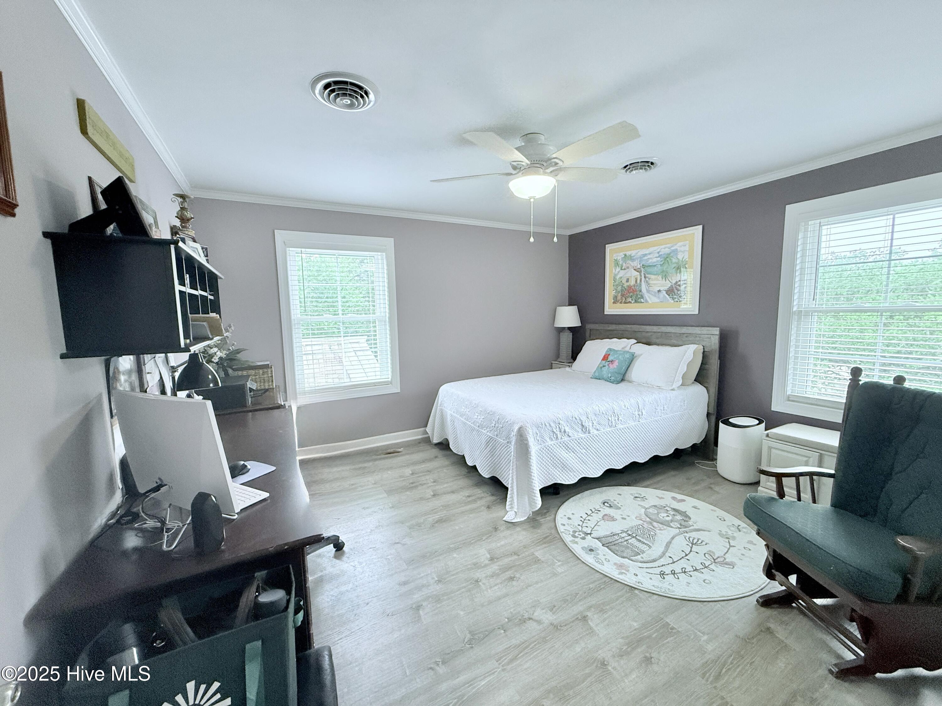 100530009 | Photo 42