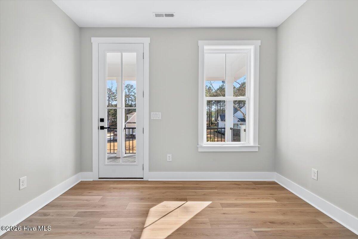 100551105 | Photo 28