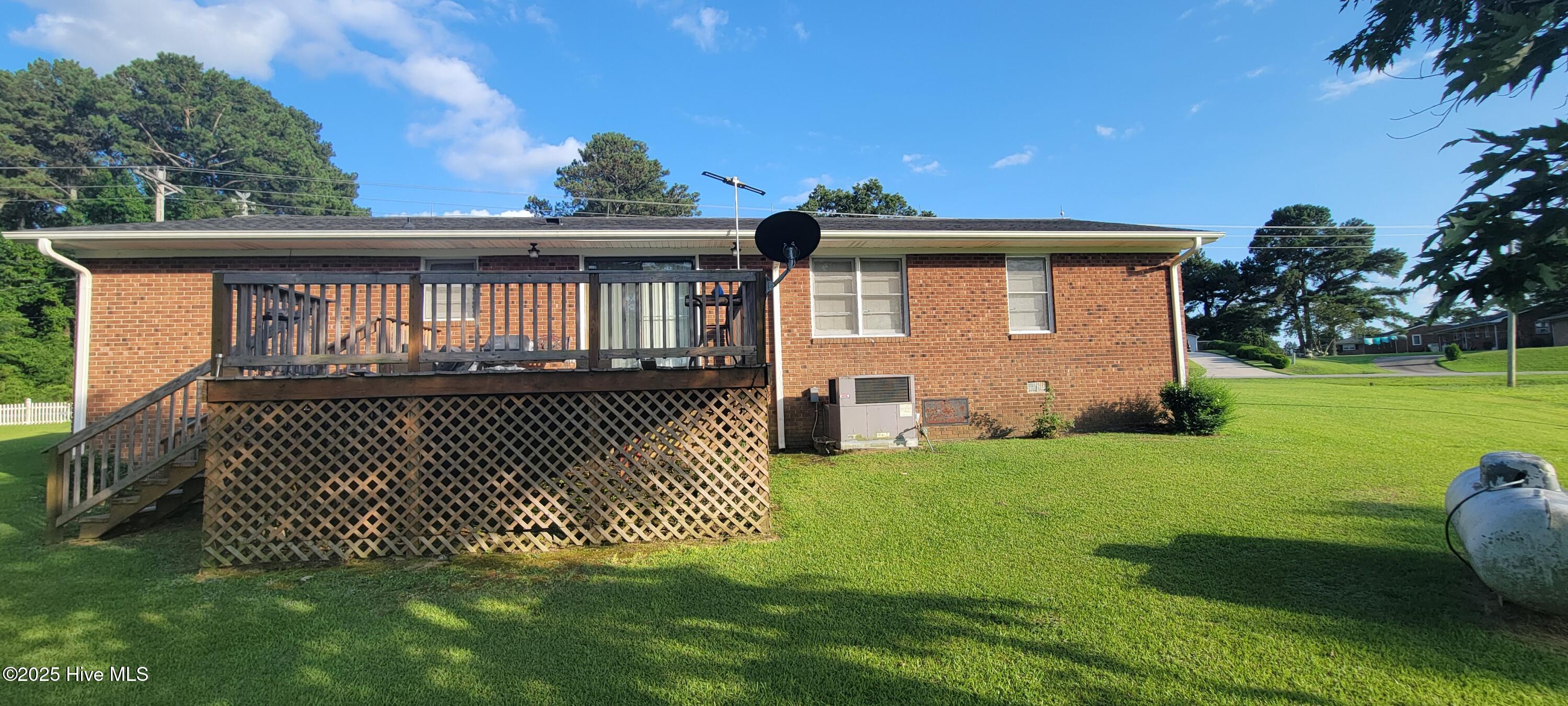 Homes for sale in Snow Hill, NC | 102 Carver Dr, Snow Hill, NC 28580 | MLS# 100524625