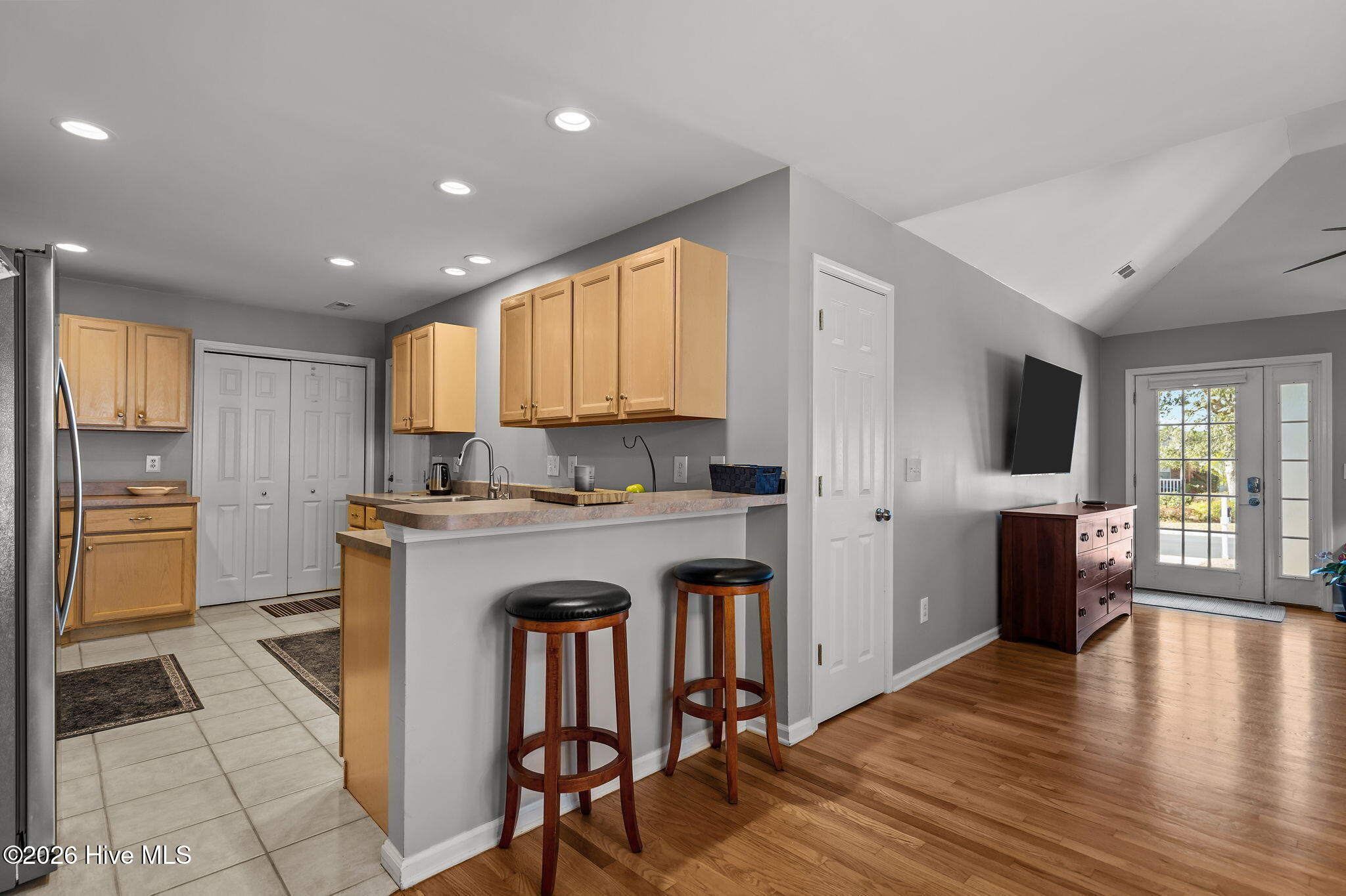 100552343 | Photo 10