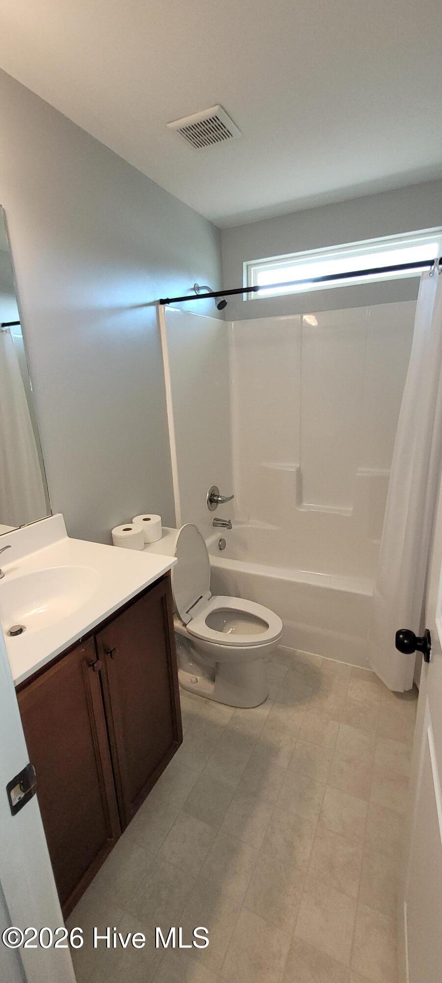 100550457 | Photo 19