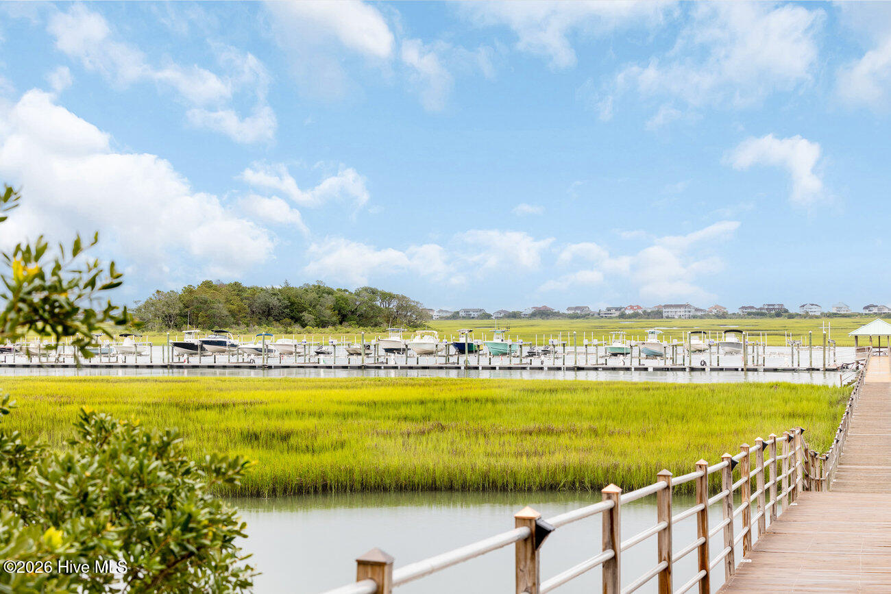 100562414 | Photo 72