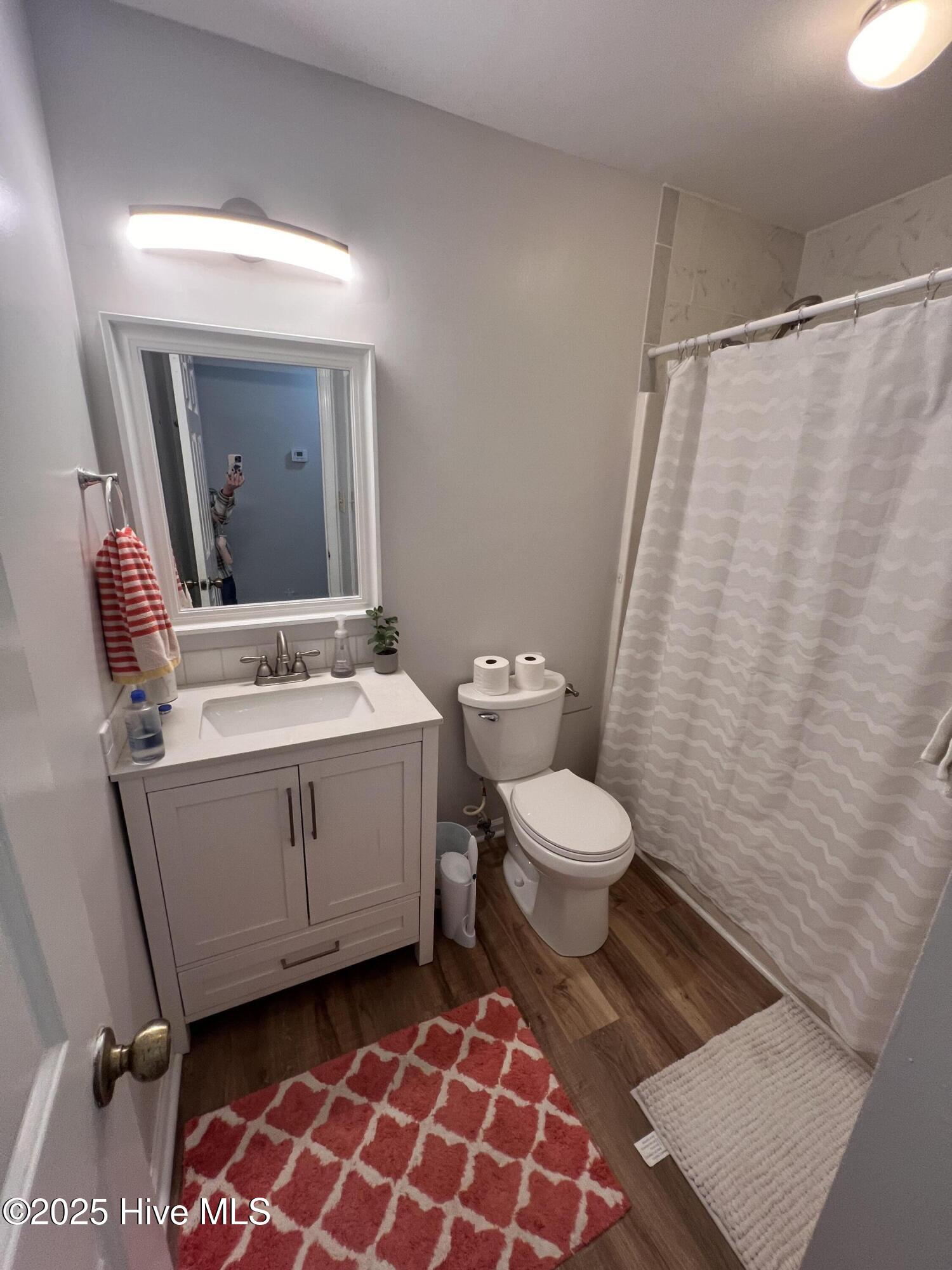 100560563 | Photo 10