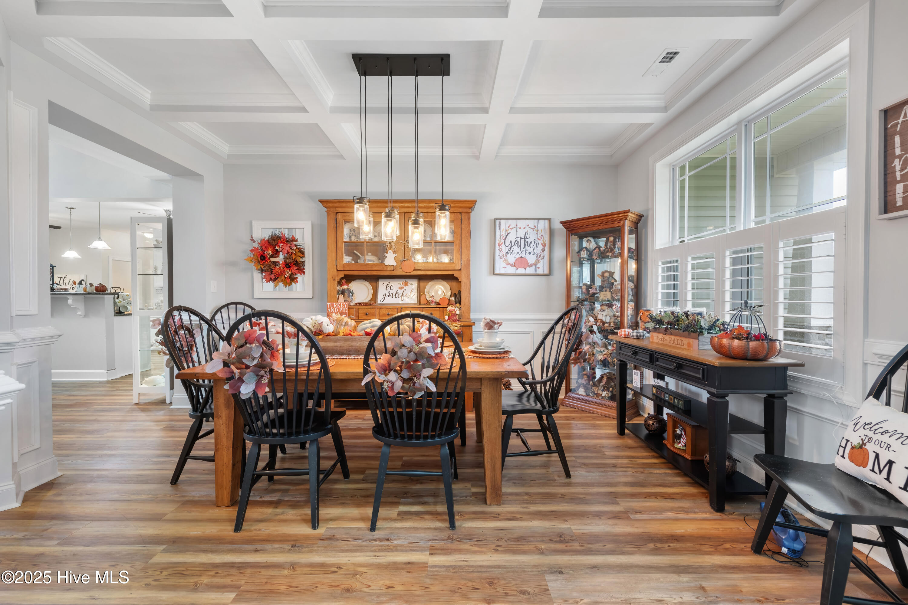 100524839 | Photo 15