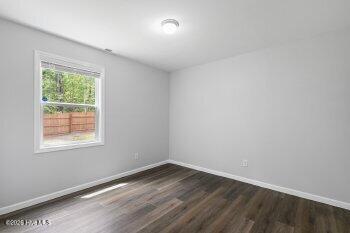 100570288 | Photo 13