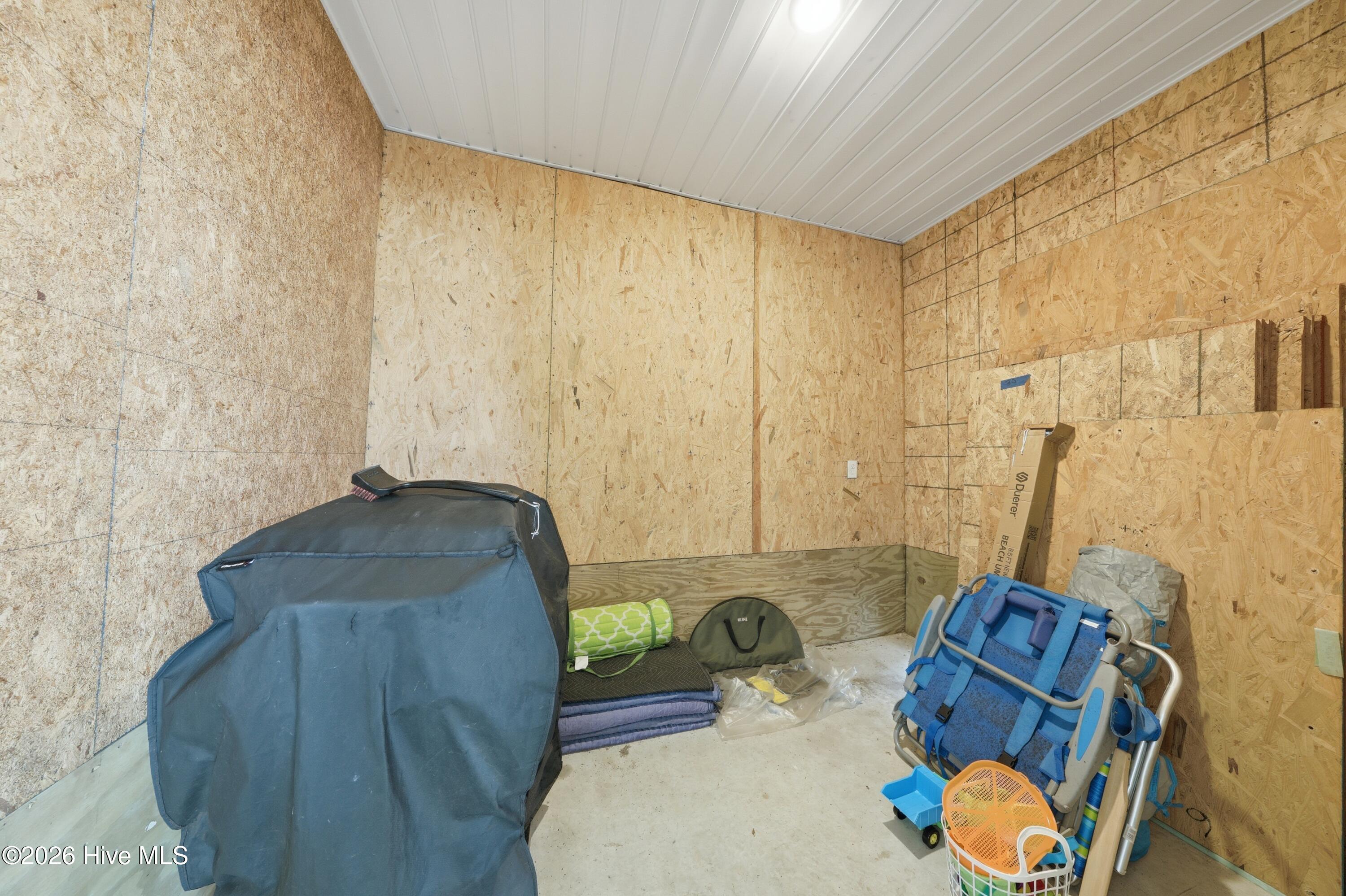 100566755 | Photo 10