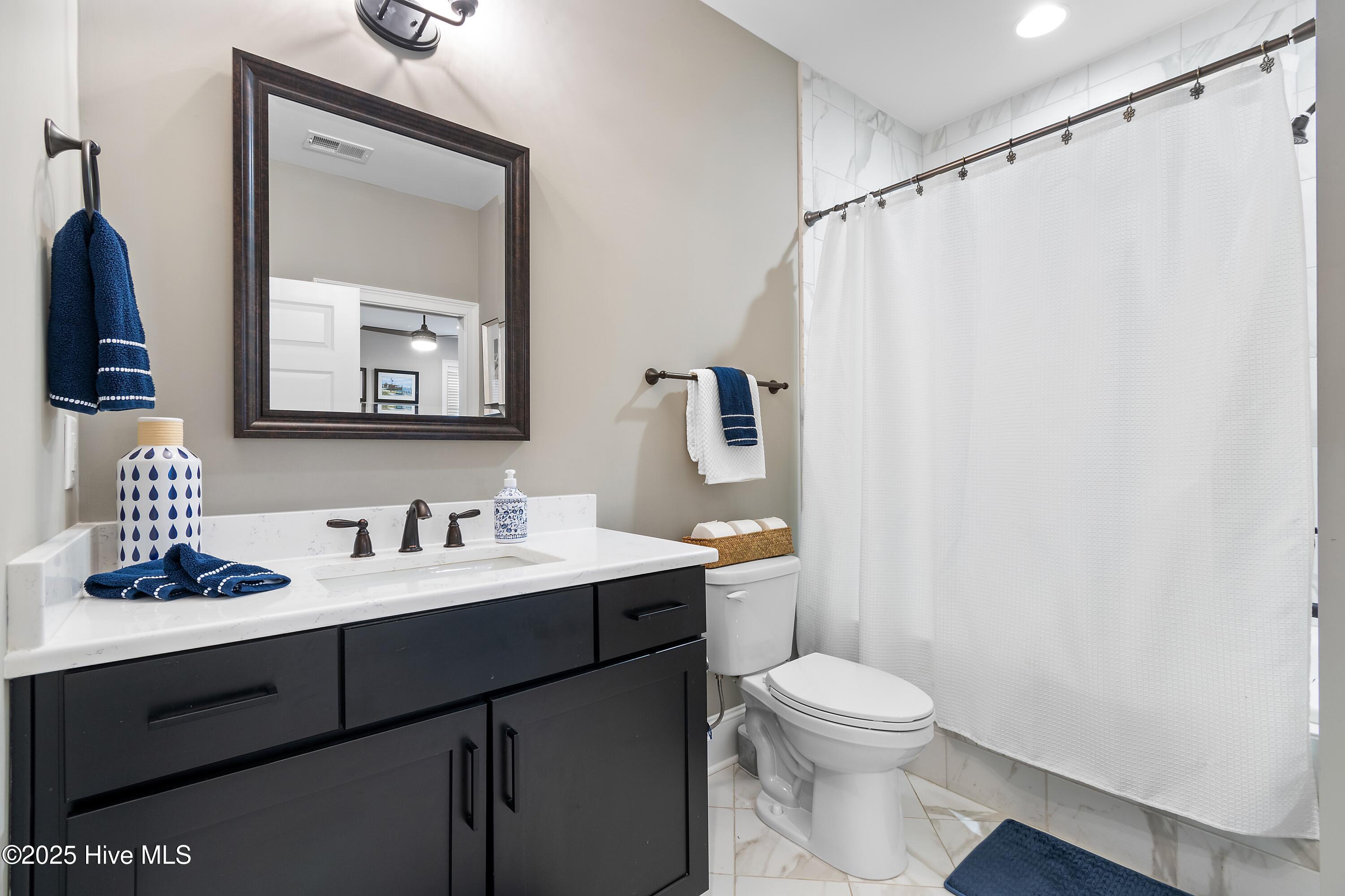 100546246 | Photo 32