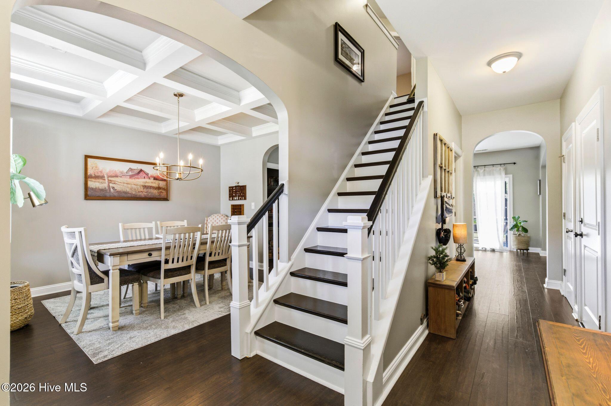 100568404 | Photo 14