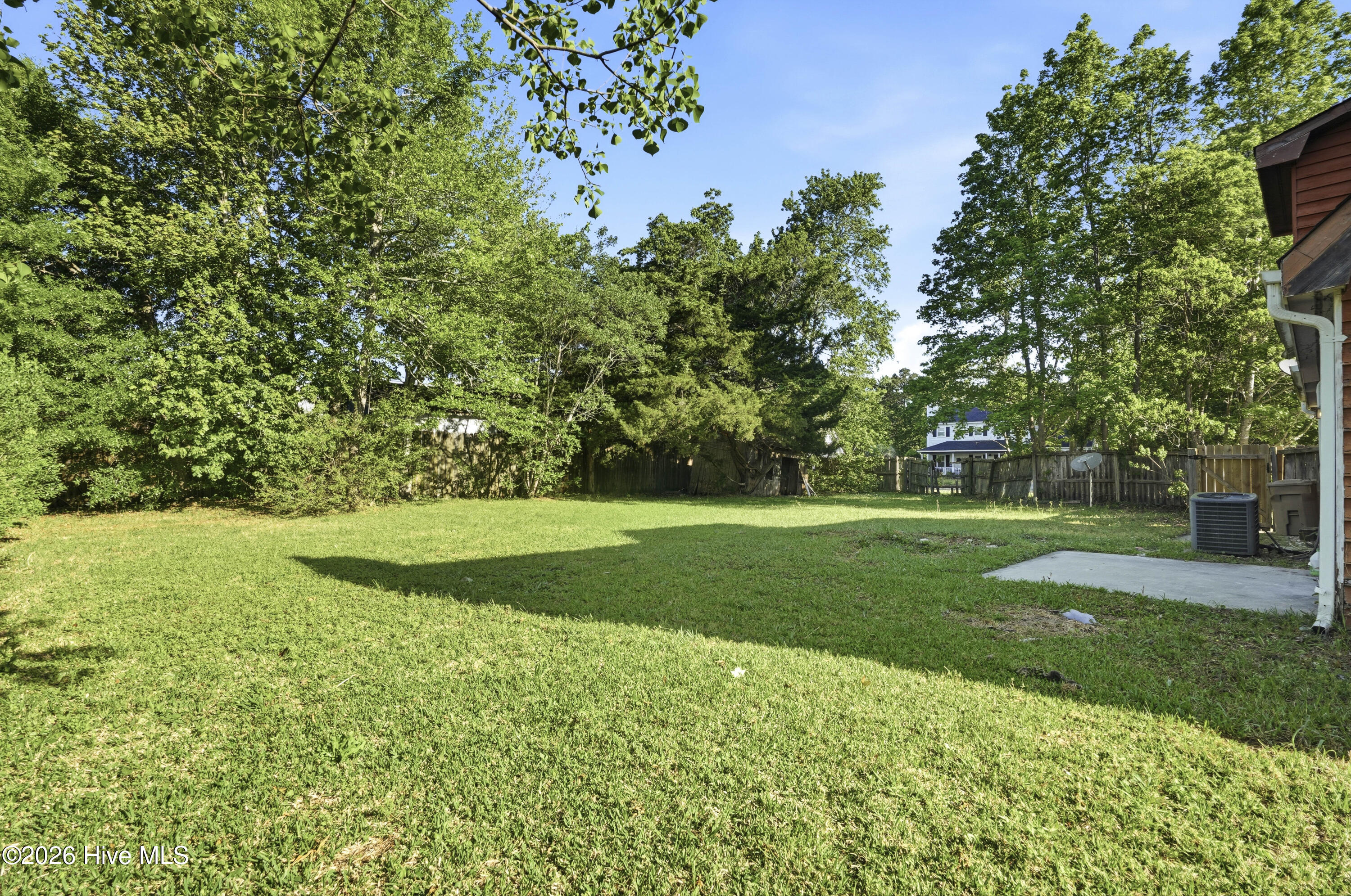 100568902 | Photo 44