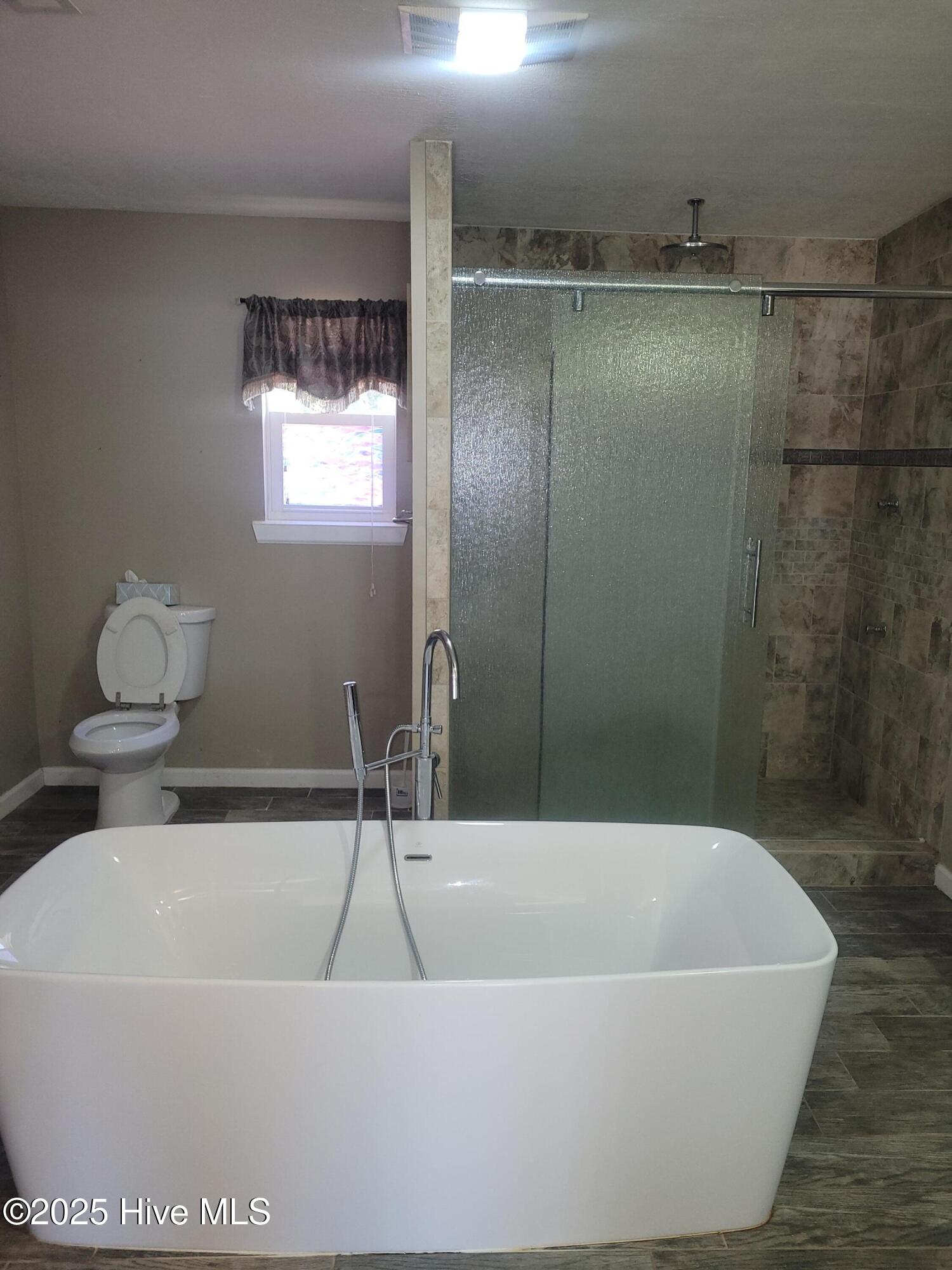 100540059 | Photo 10