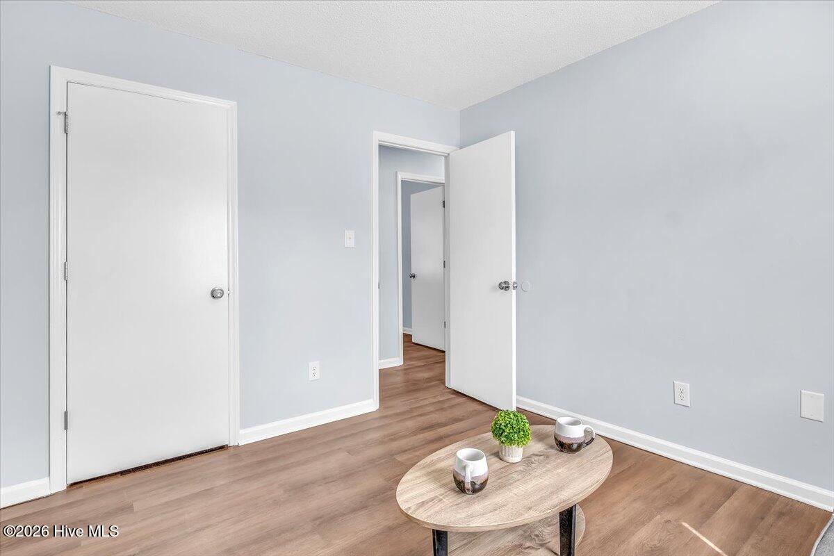 100566247 | Photo 29