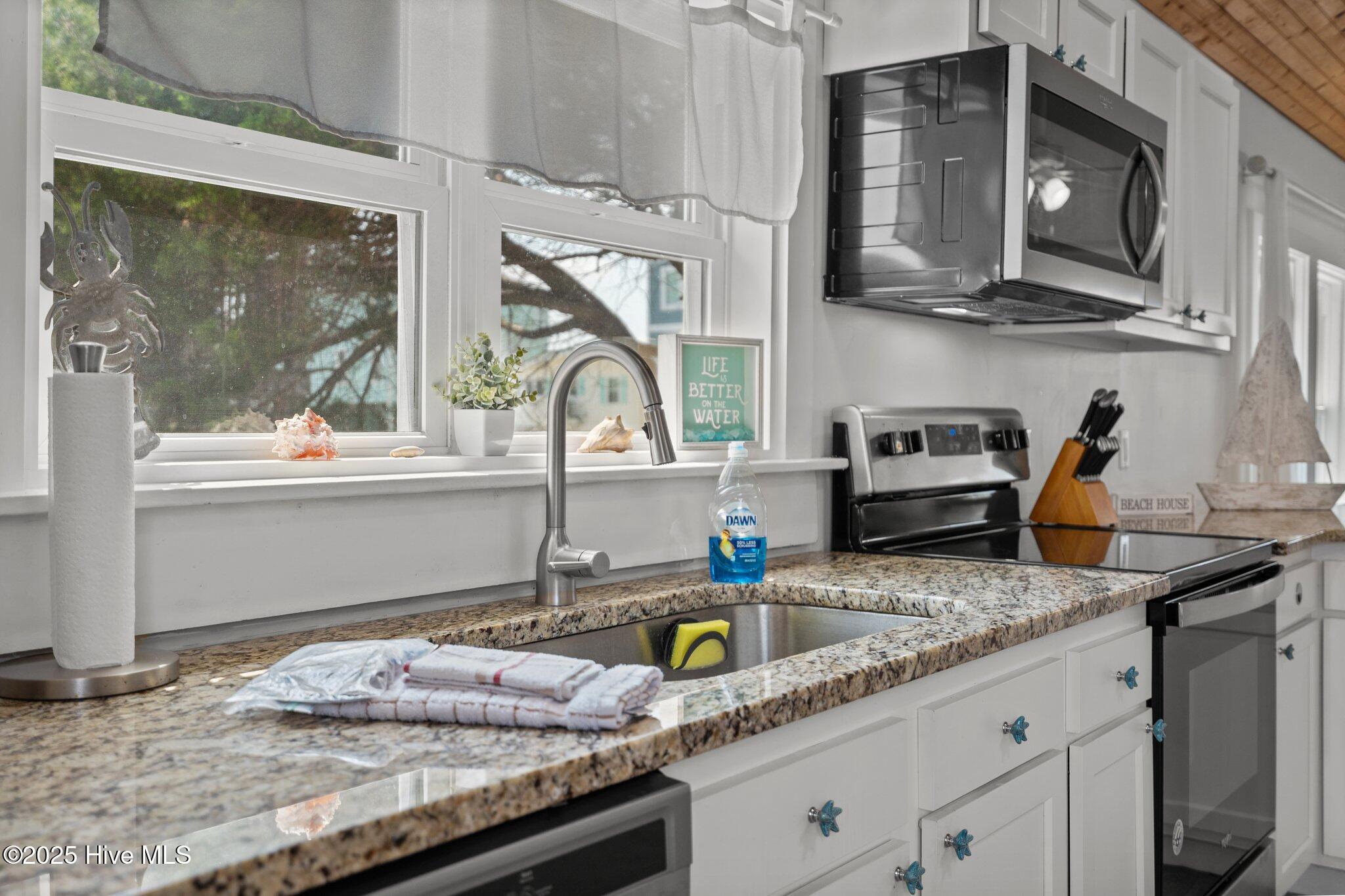 100537194 | Photo 45