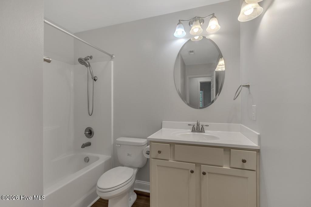 100551795 | Photo 19