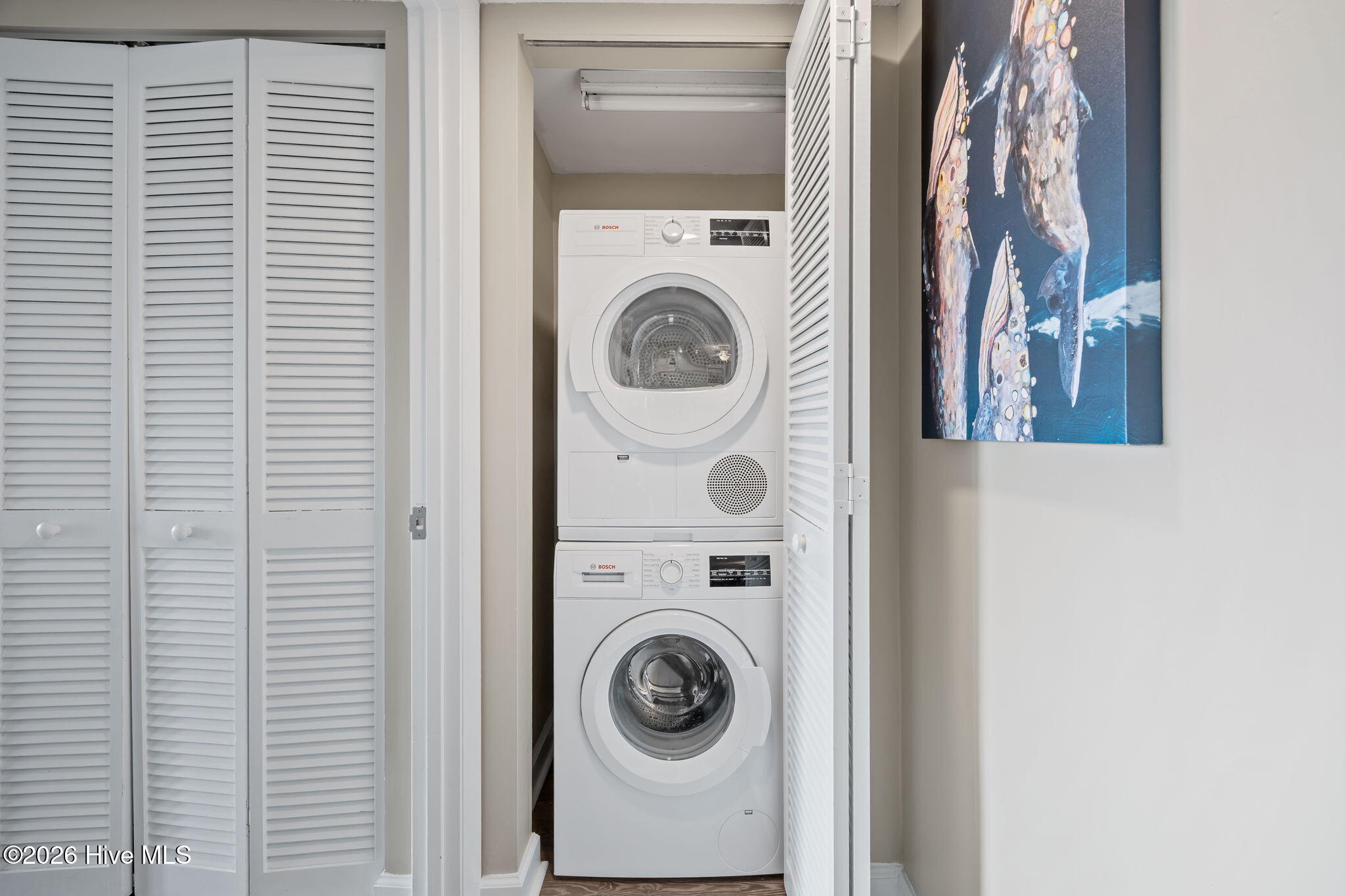 100559445 | Photo 20