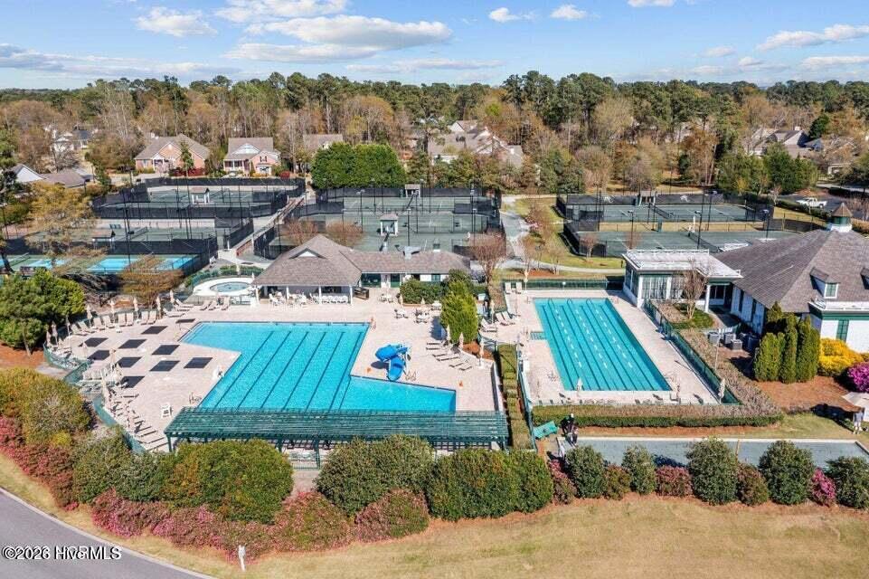 100568595 | Photo 56