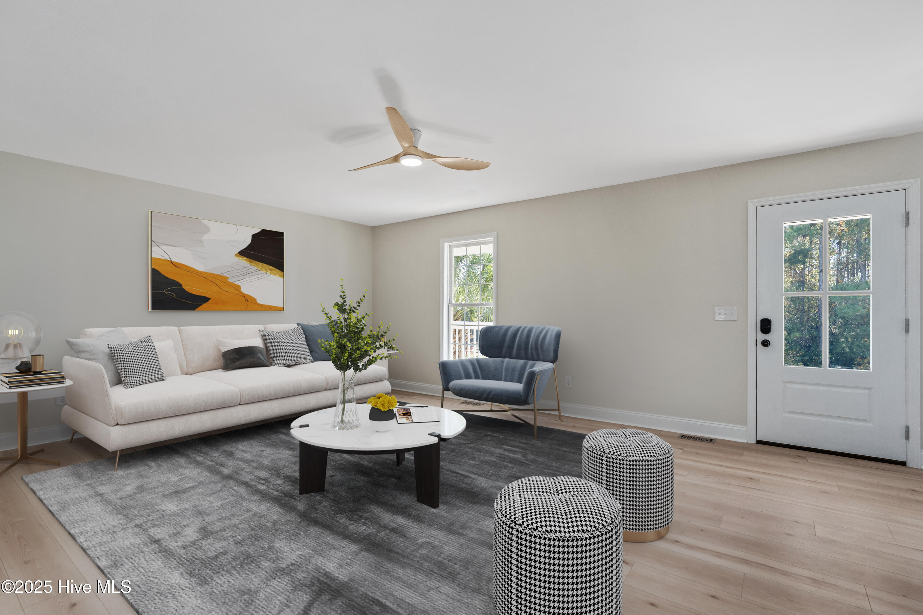 100540985 | Photo 10