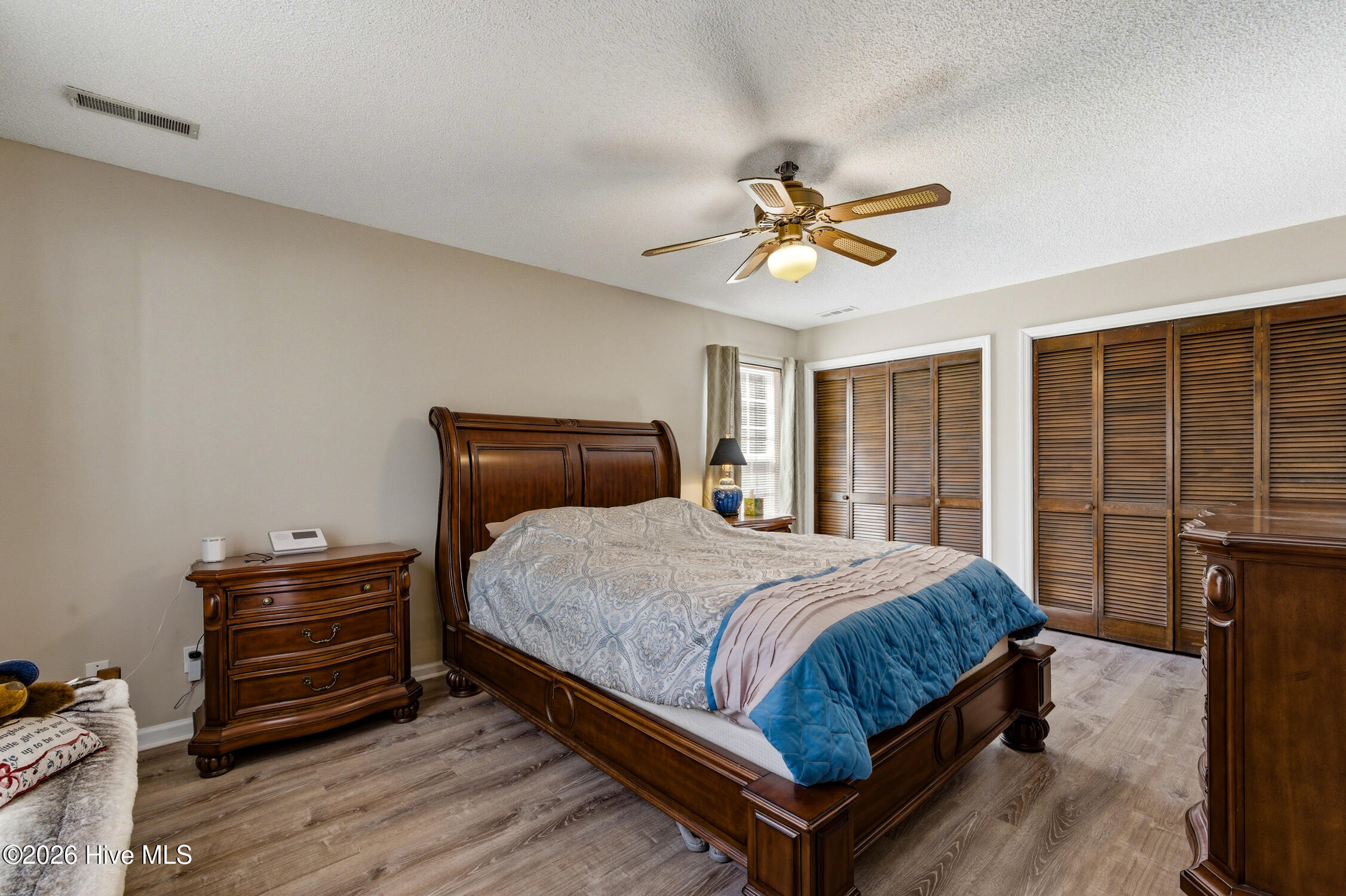 100555864 | Photo 18