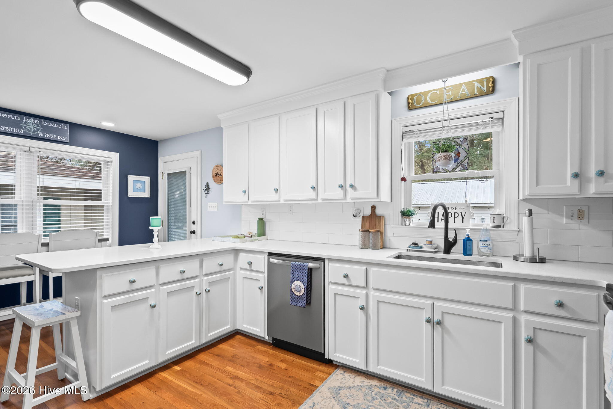 100551089 | Photo 18