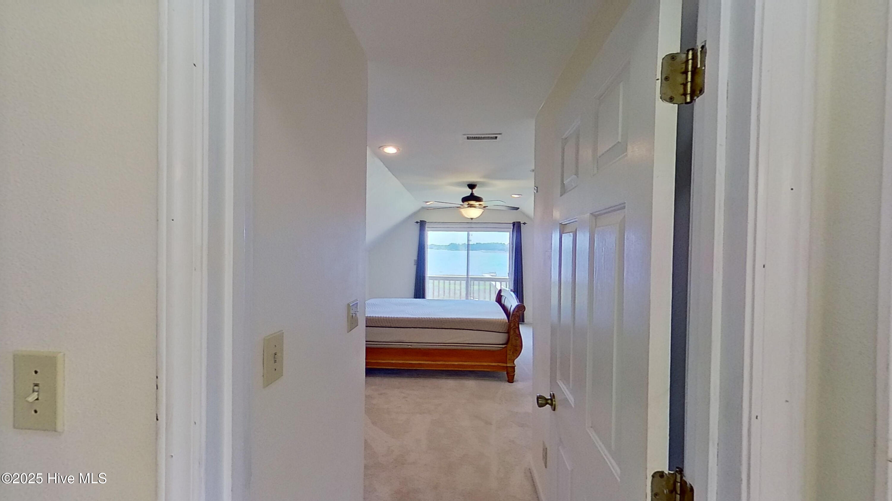 100543059 | Photo 26