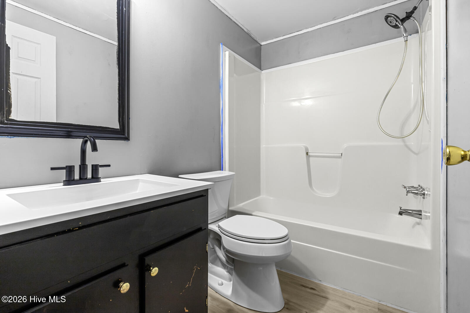 100556050 | Photo 31