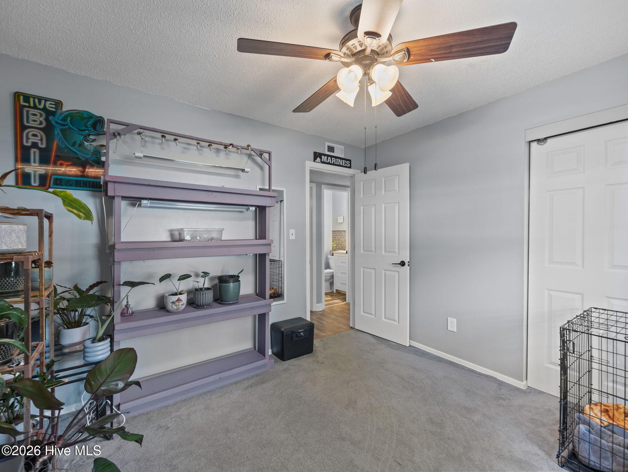 100567245 | Photo 28