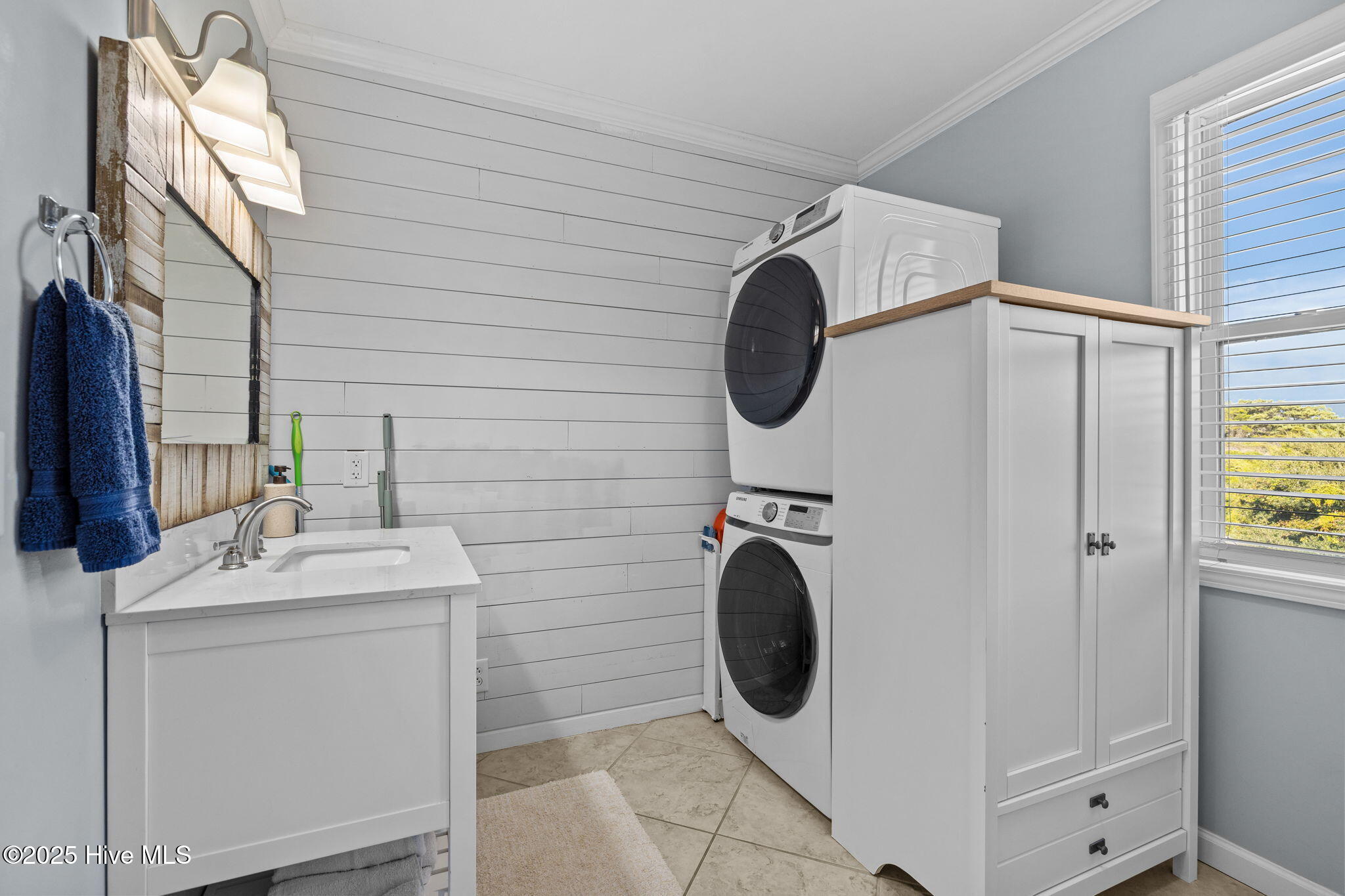 205 Barefoot Lane, Atlantic Beach, NC, 28512