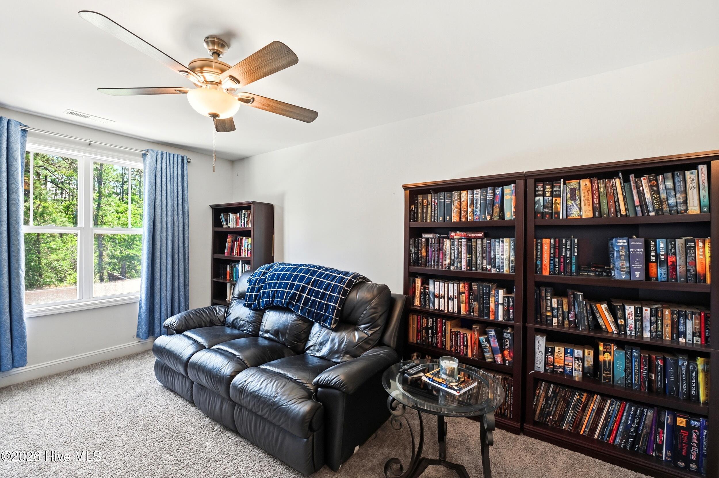 100567137 | Photo 31