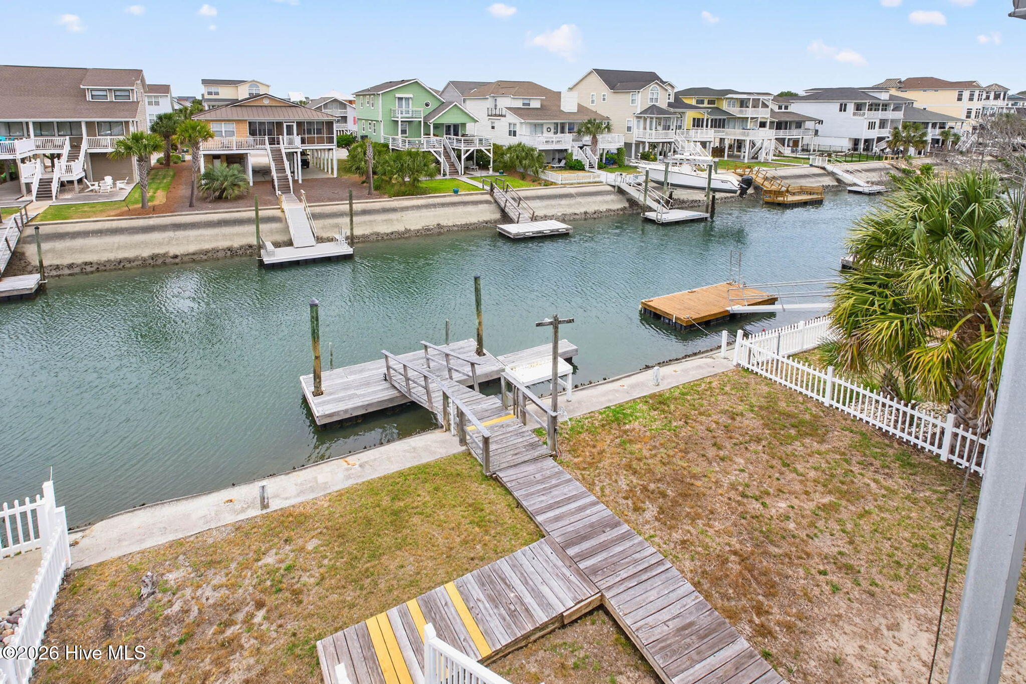 100570658 | Photo 52