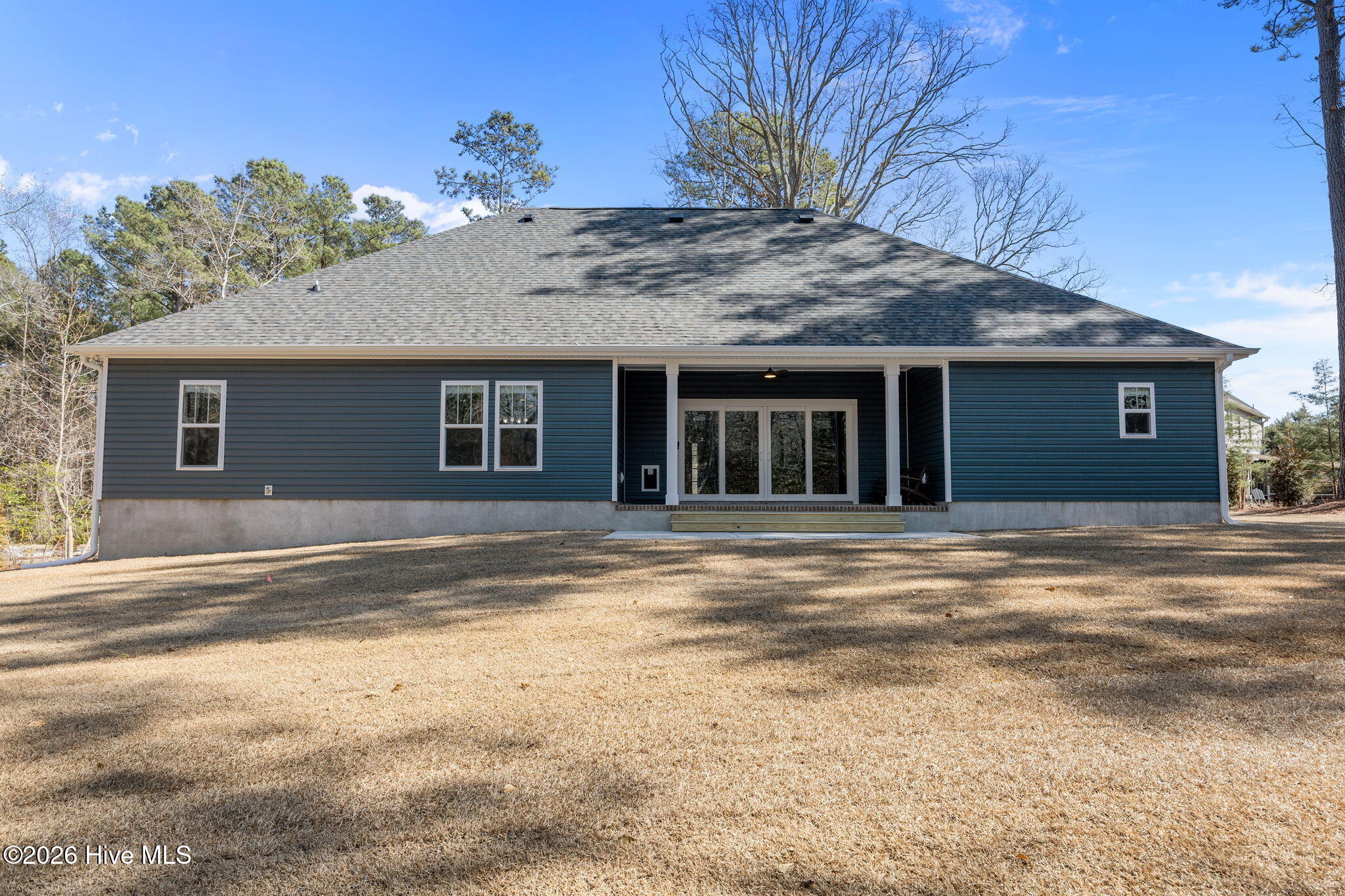 100569181 | Photo 35