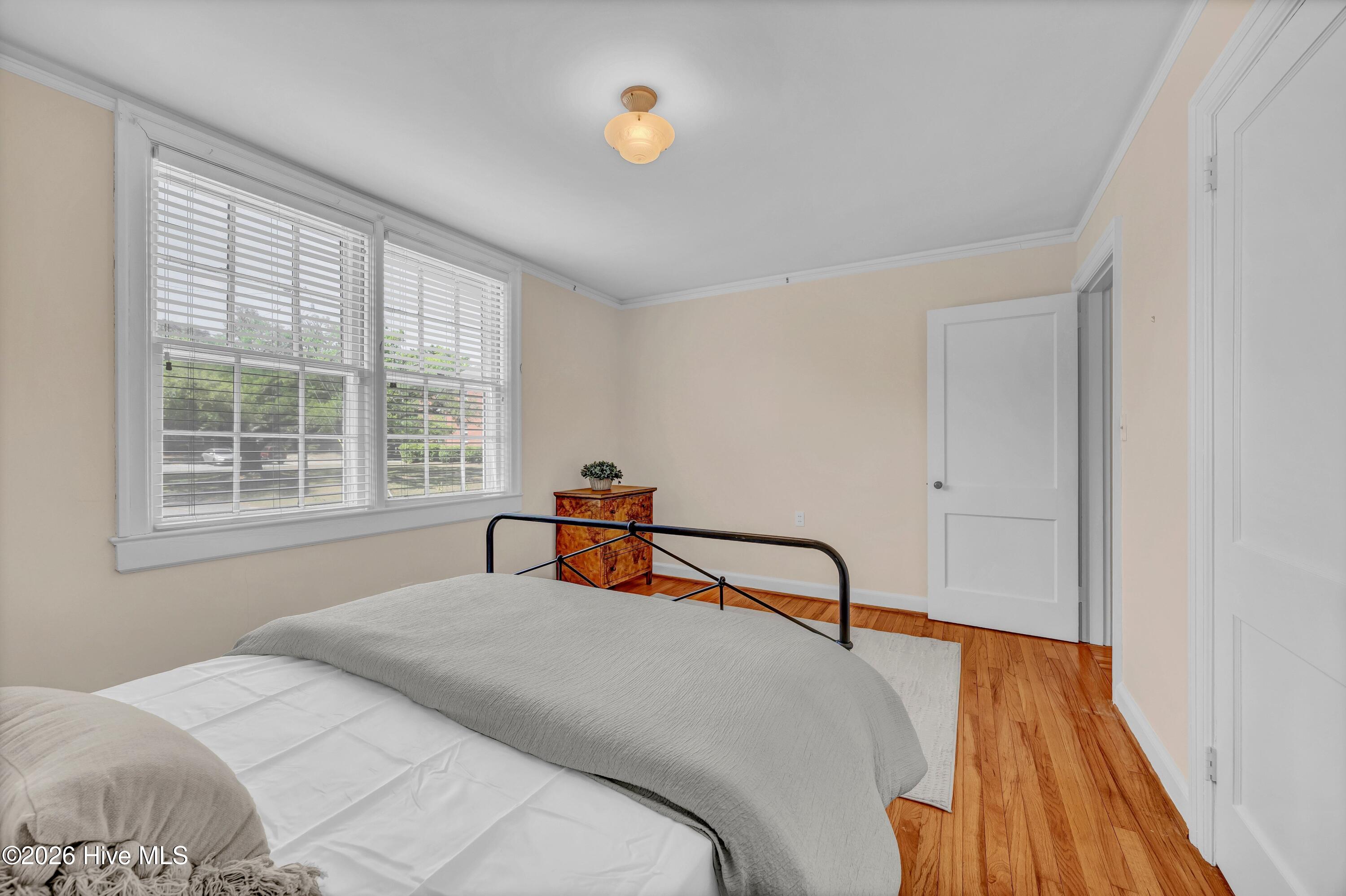 100566311 | Photo 15
