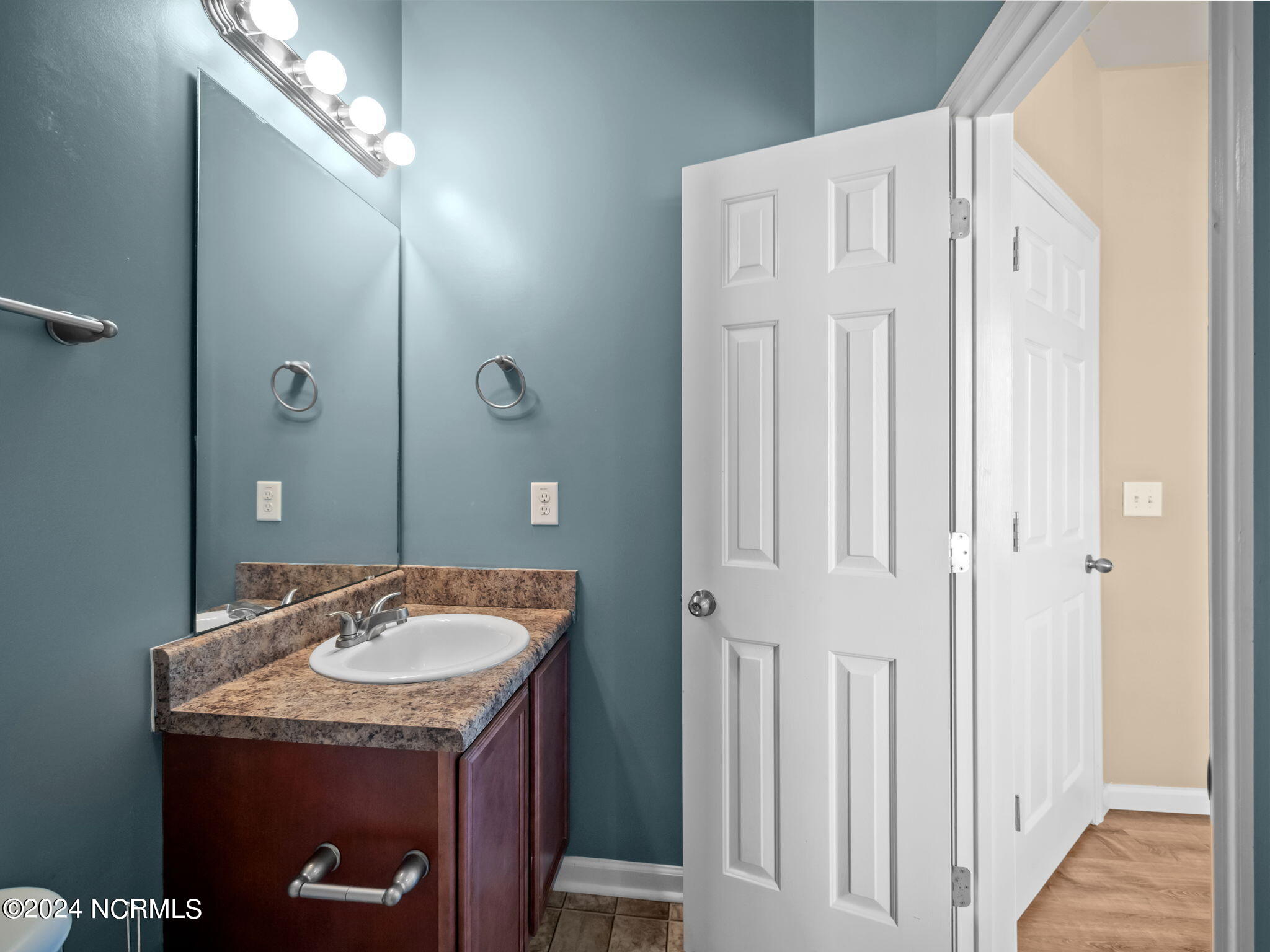 100544508 | Photo 20