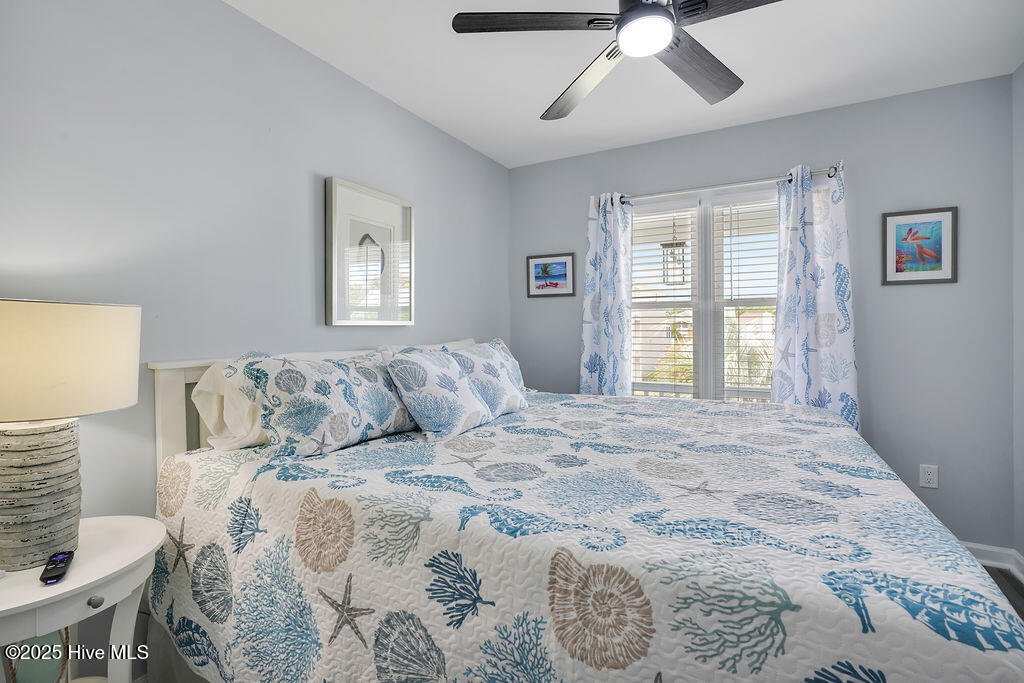 100553709 | Photo 23