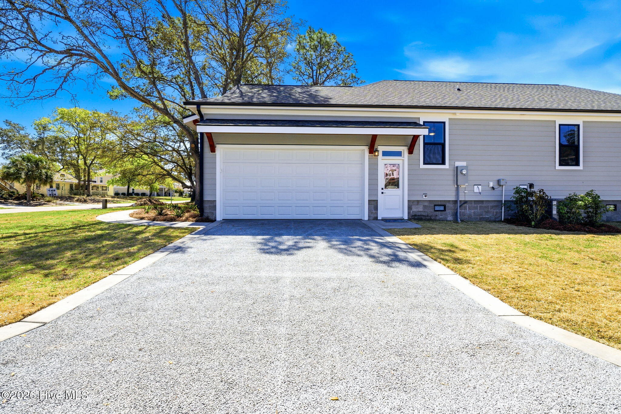 100565030 | Photo 51