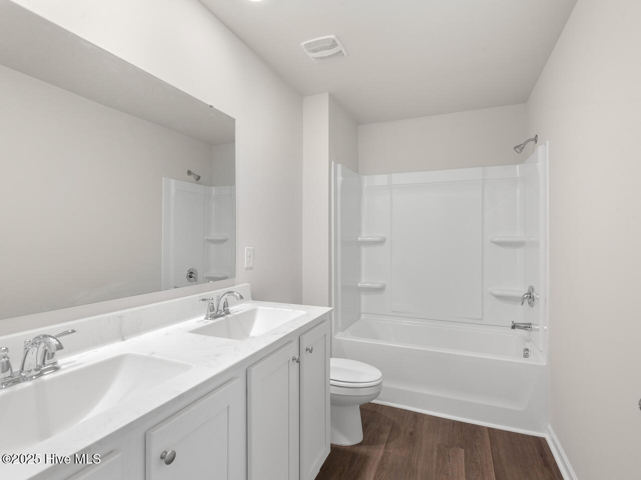 100546634 | Photo 24