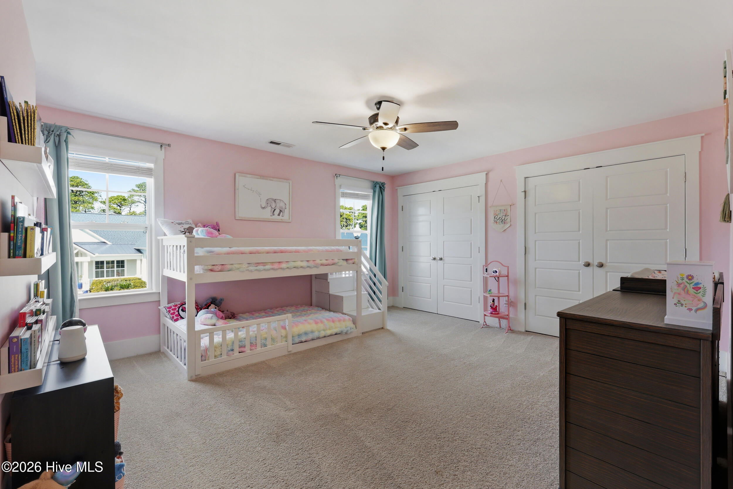 100561471 | Photo 38