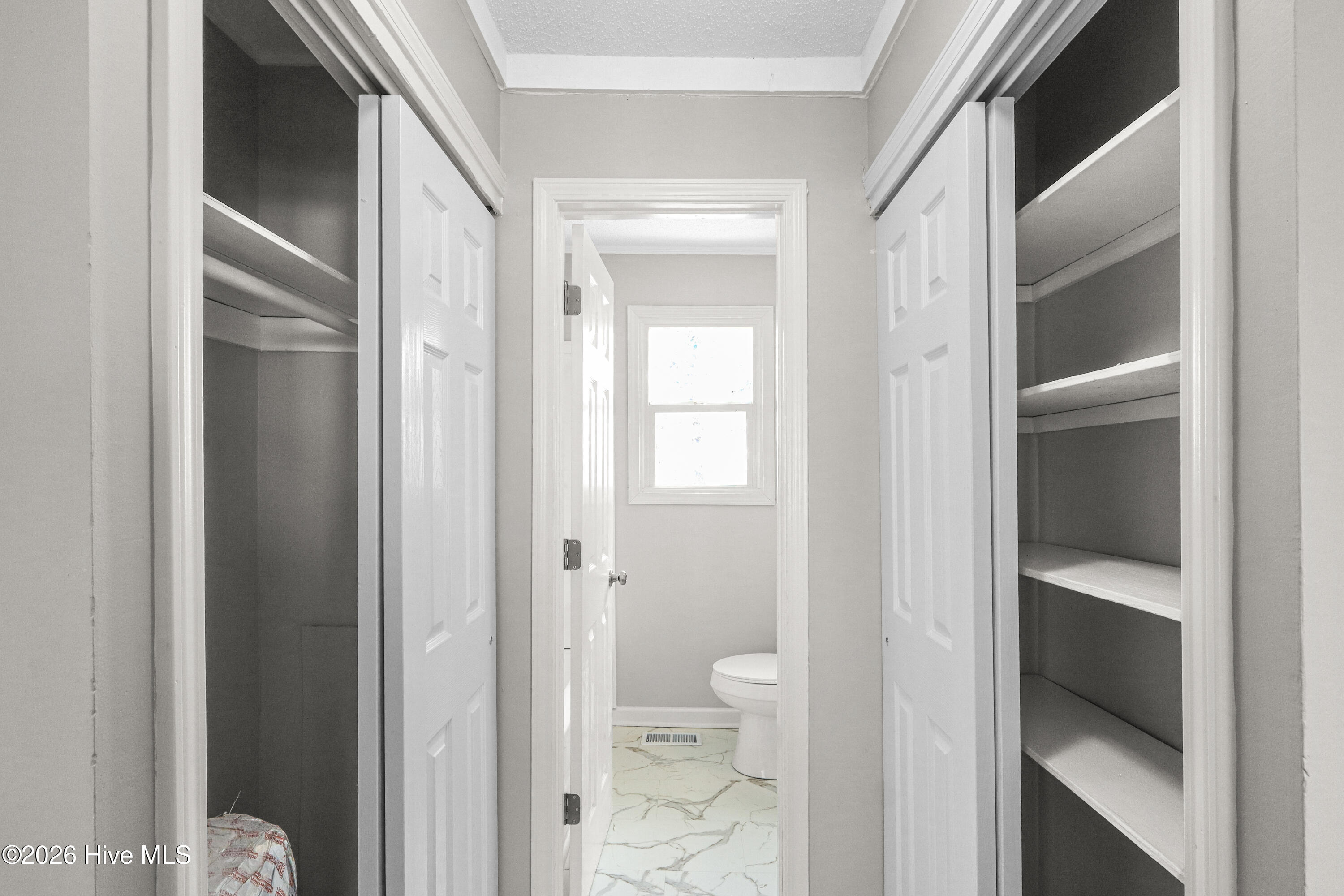 100558793 | Photo 21