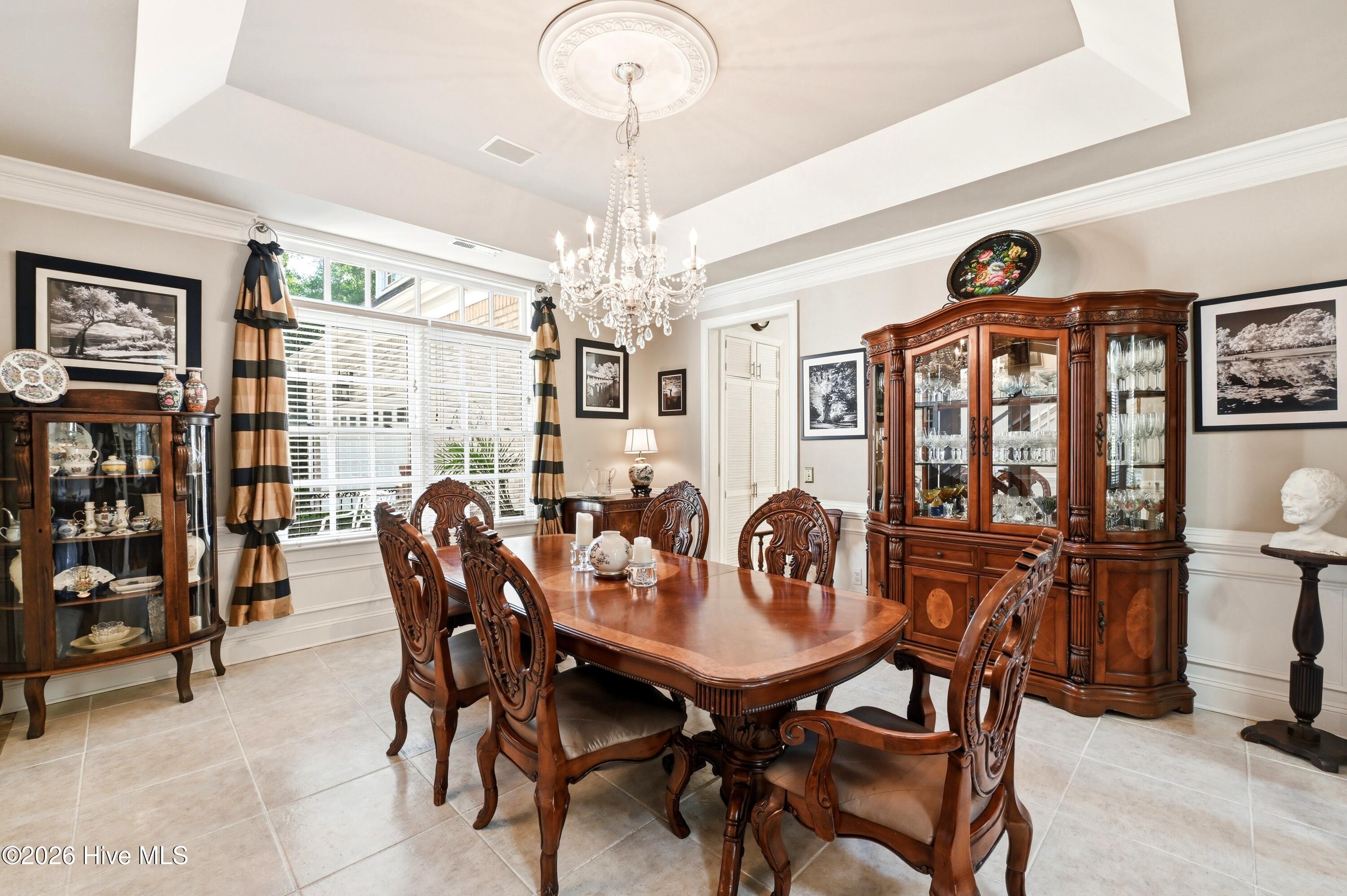 100567999 | Photo 17