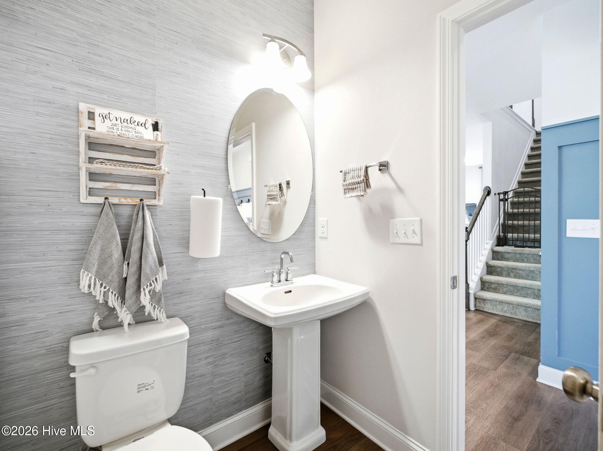 100569792 | Photo 33