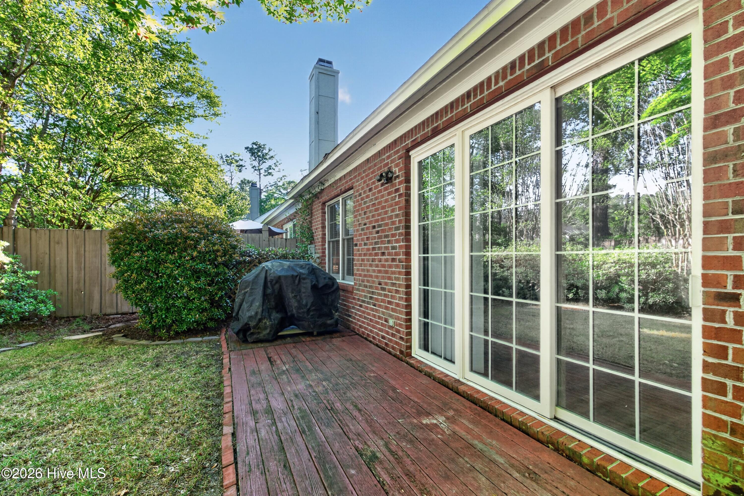 100566829 | Photo 21