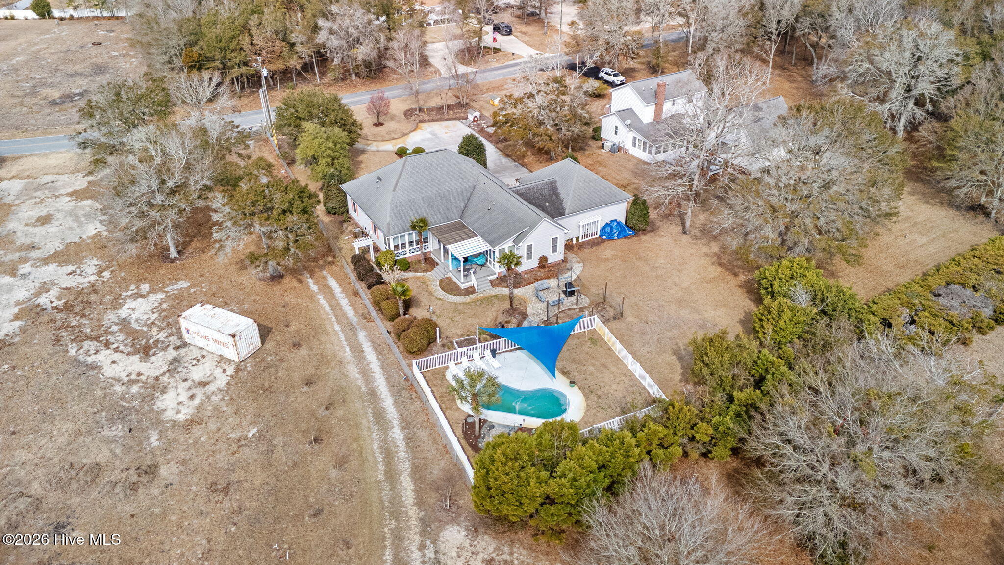 100555353 | Photo 63