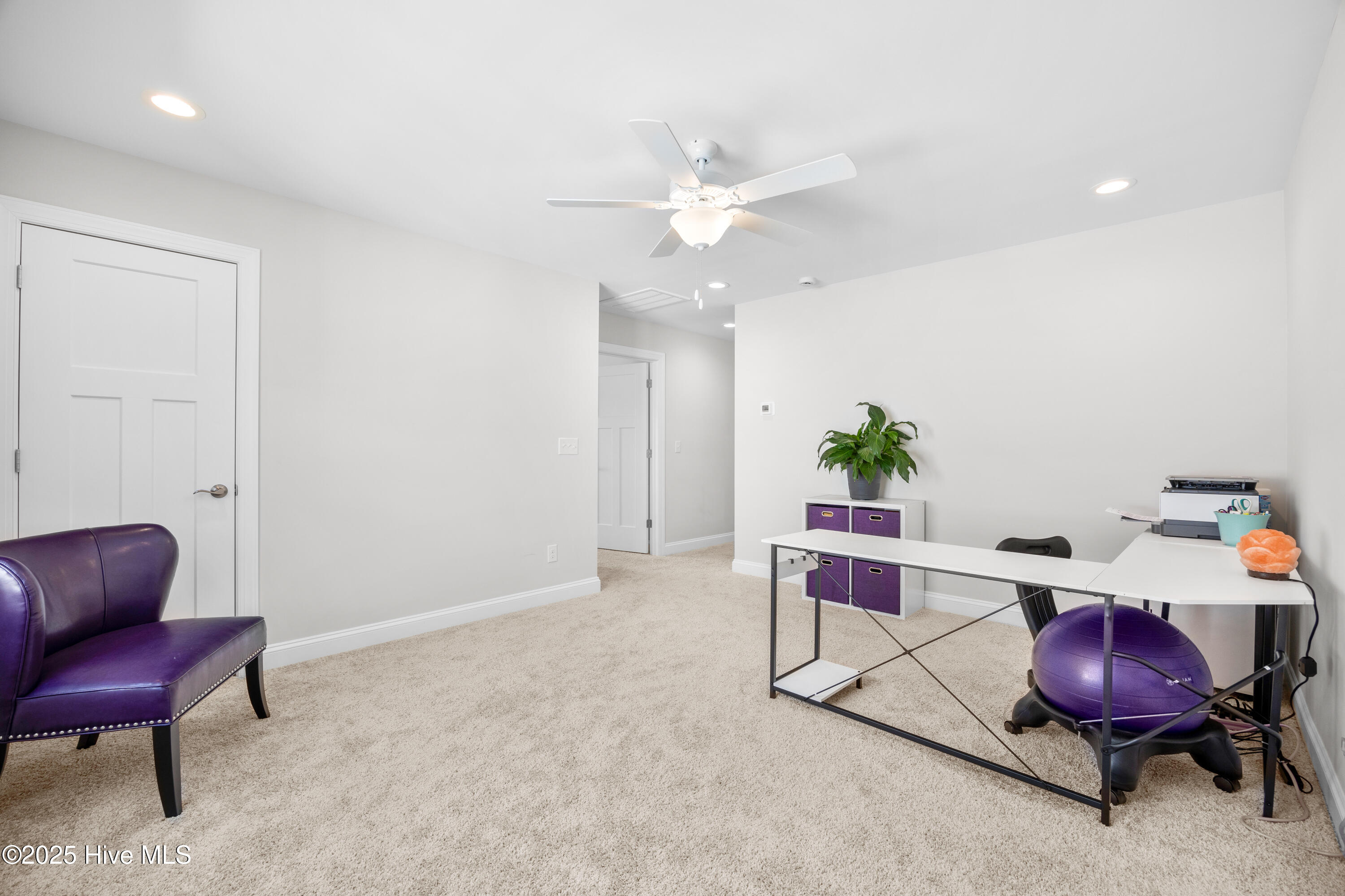 100562624 | Photo 27