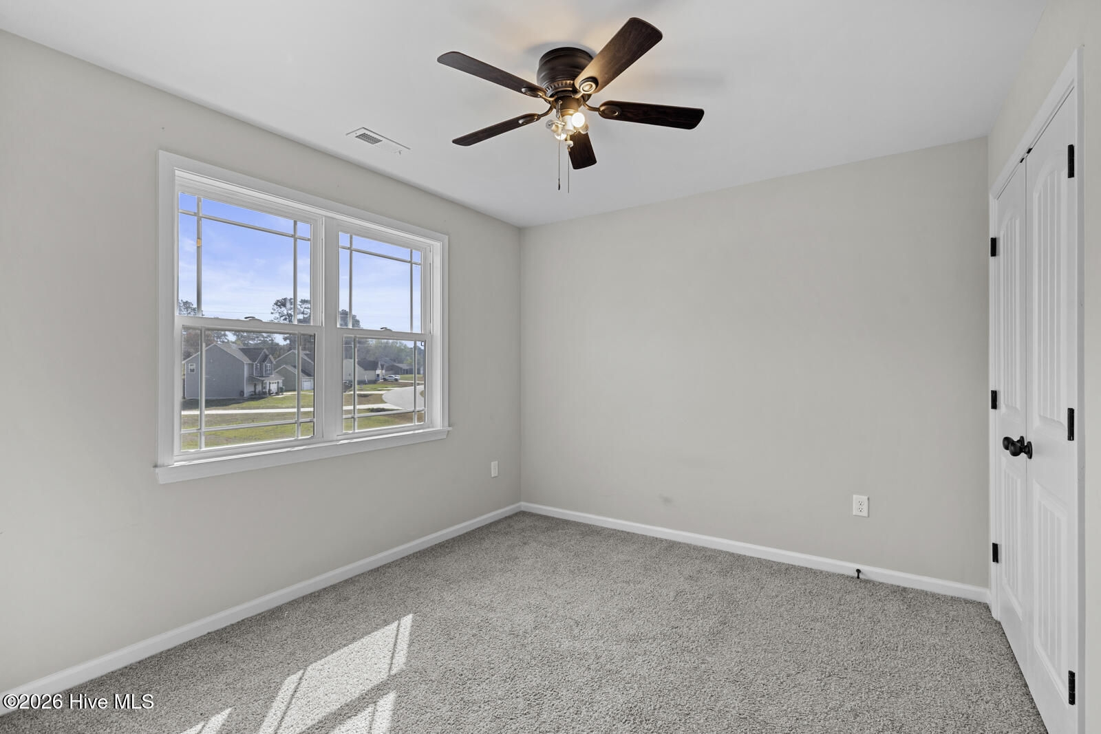 100542191 | Photo 18