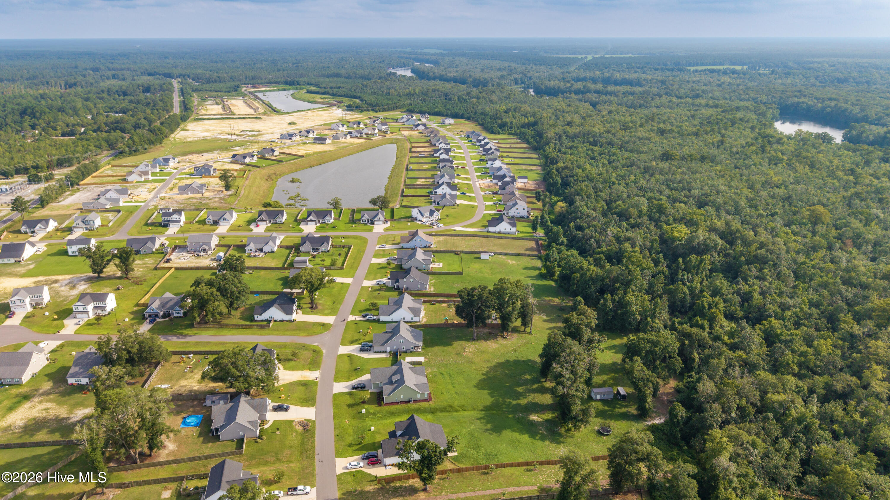 100569273 | Photo 68