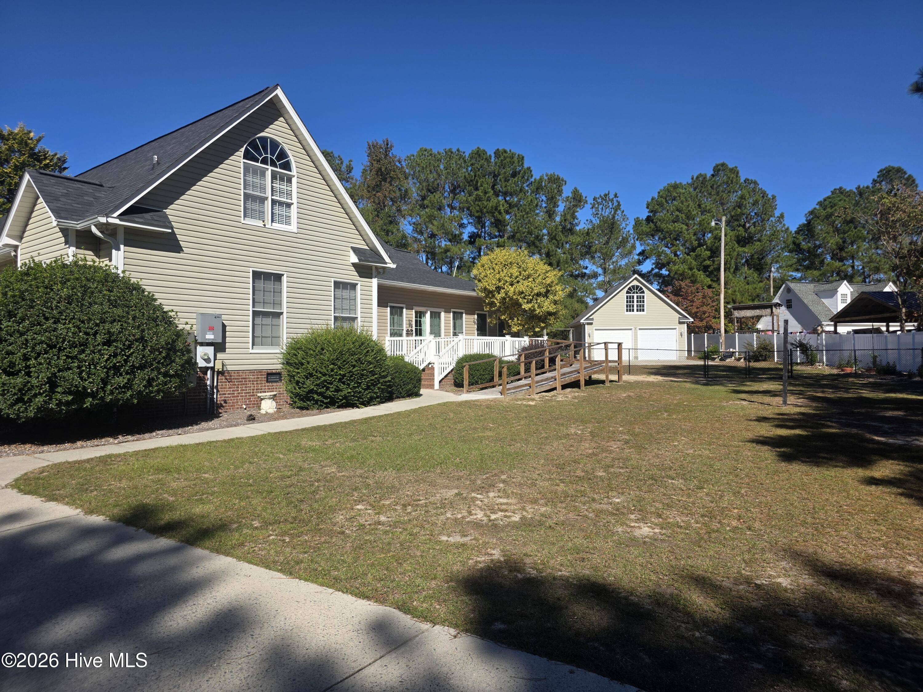 Photo 3 of Single family home for sale at 460 Fox Run Ln, Autryville, NC 28318 | MLS# 100613152 | Listing updated on 2026-10-29