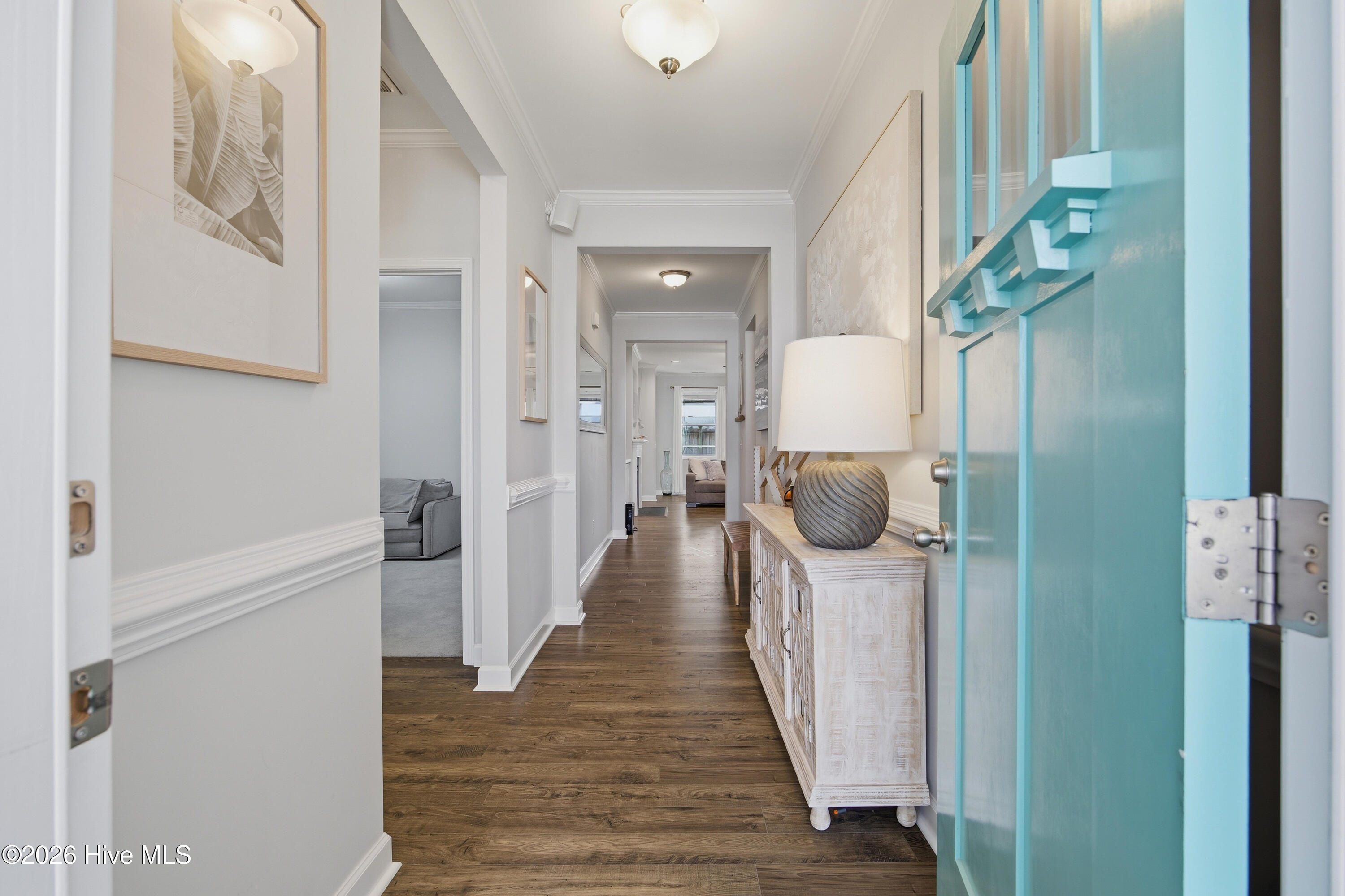 100563122 | Photo 31