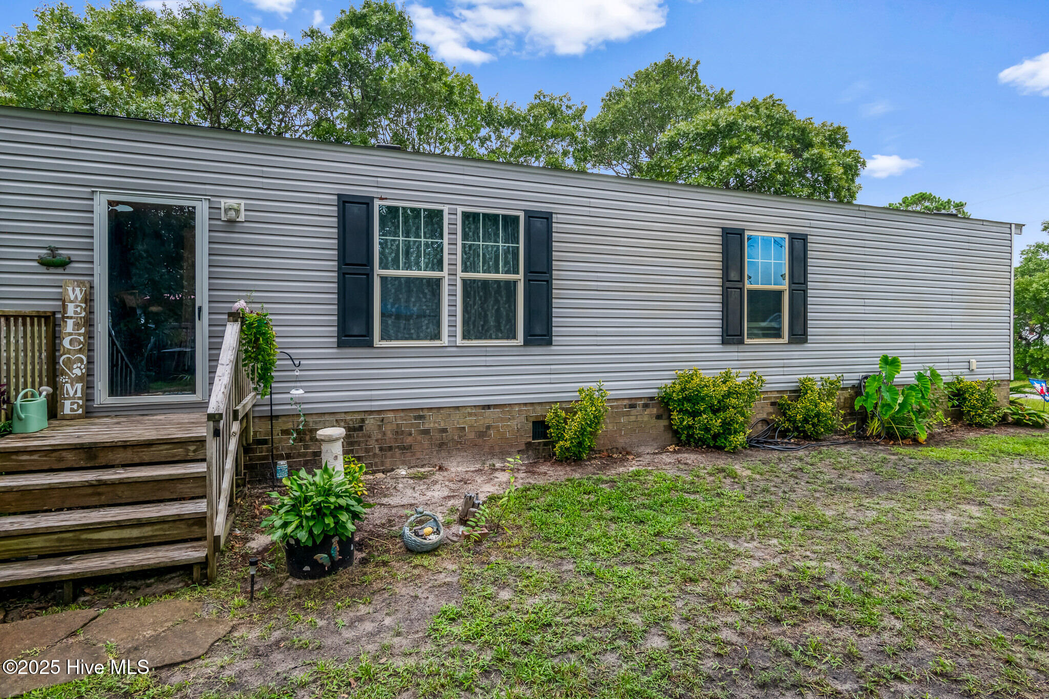 100524140 | Photo 28