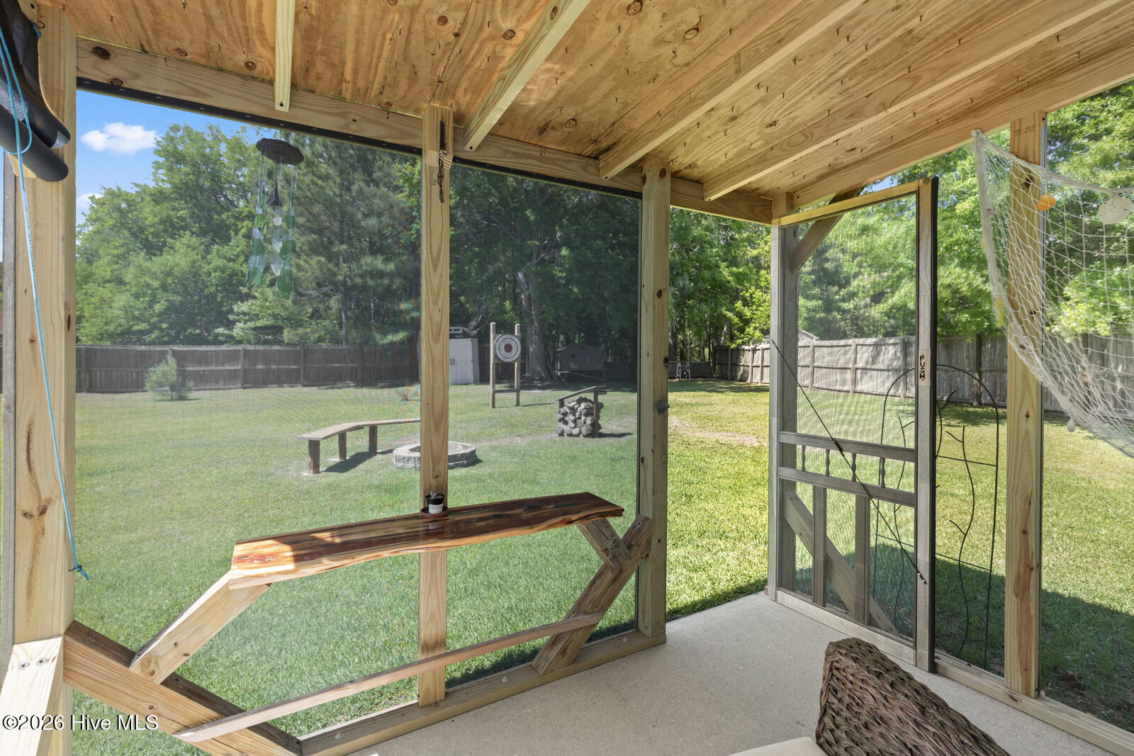 100568558 | Photo 27