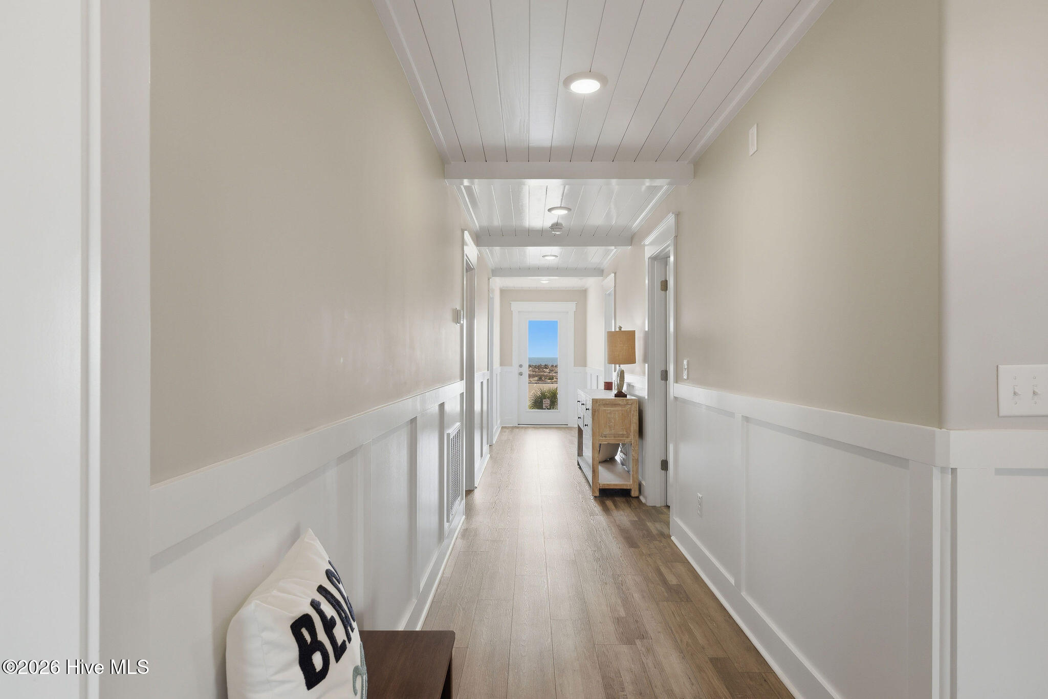 100559118 | Photo 61