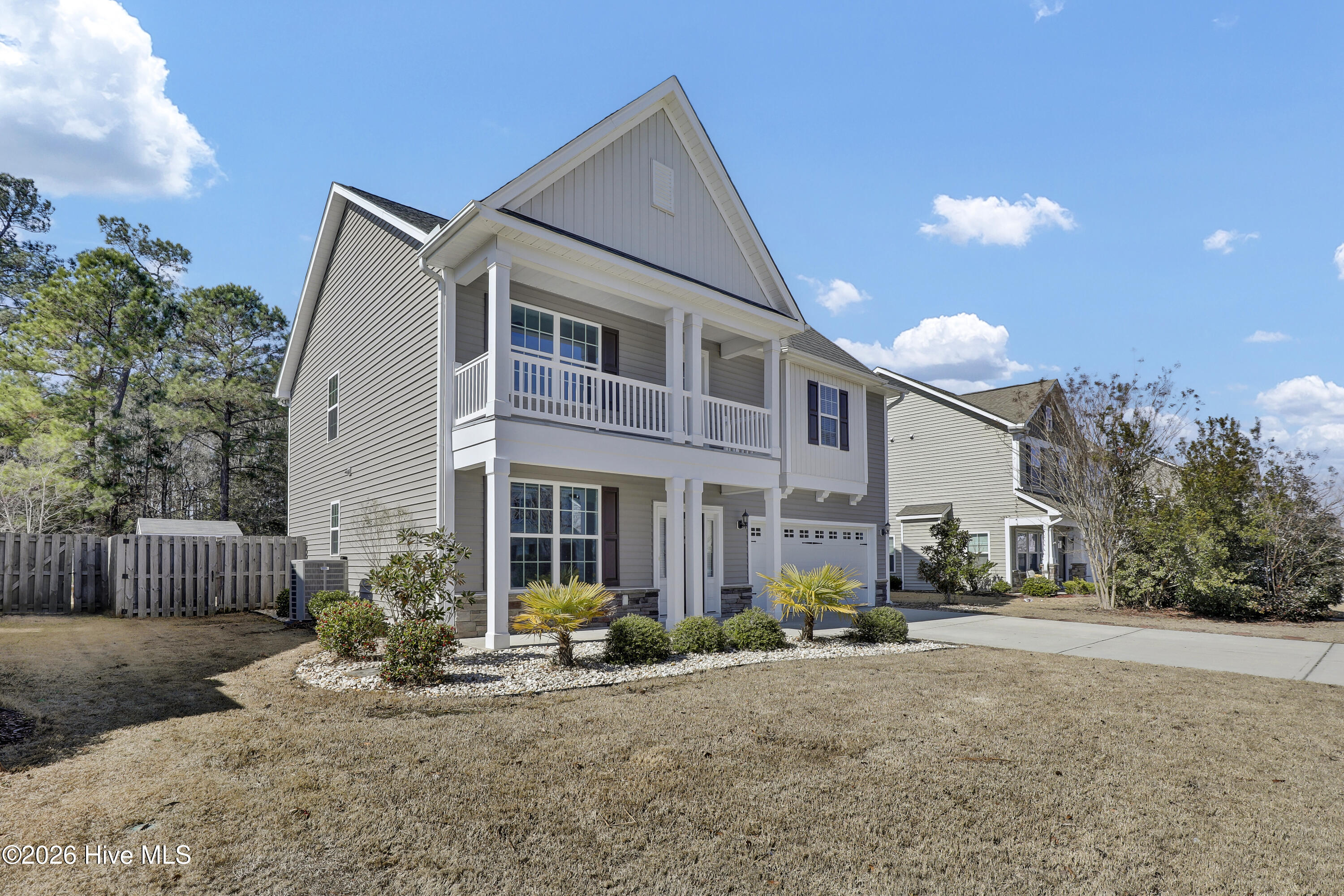 100556478 | Photo 50